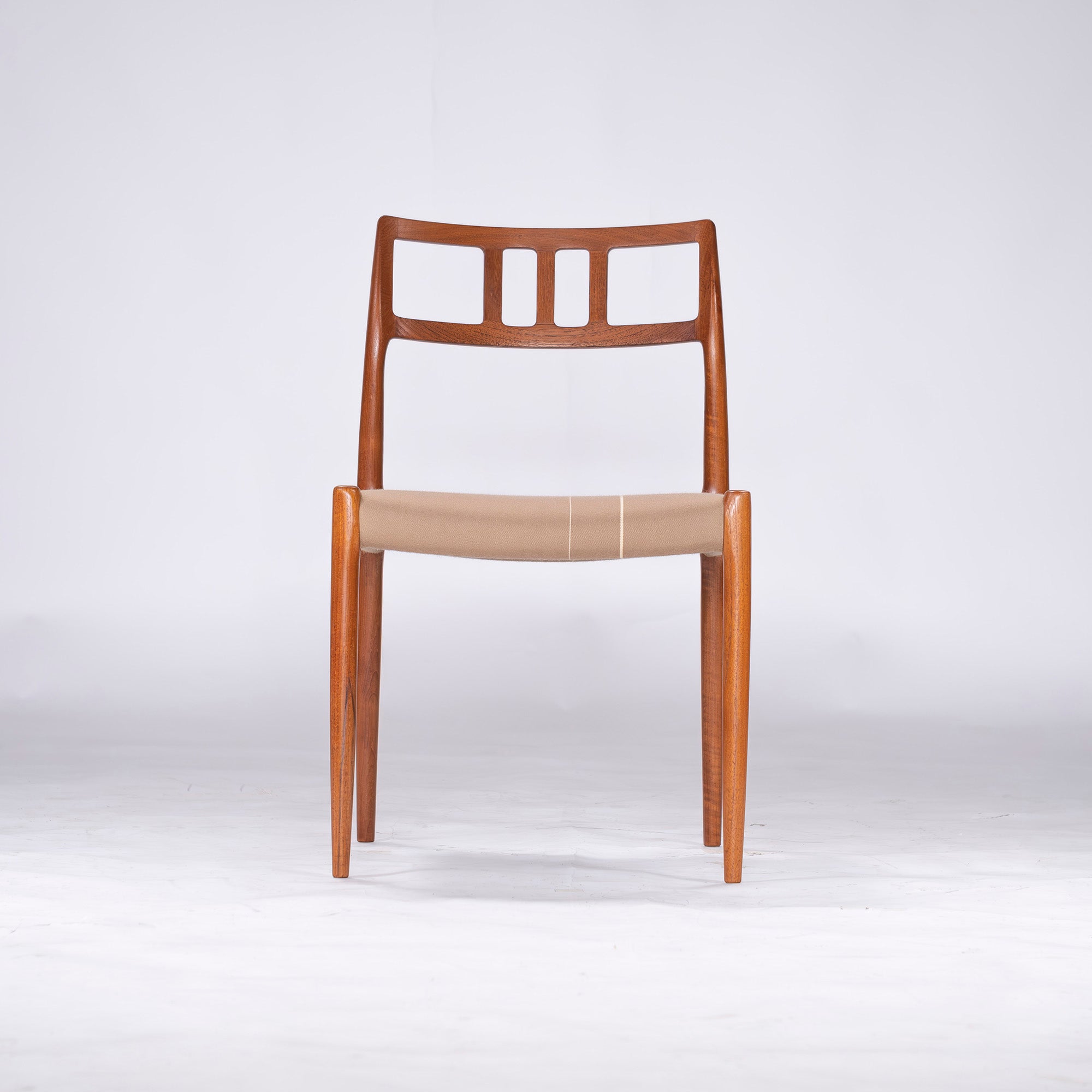 Dining chair JL Moller JLMOLLER model 79(2) Teak wood Nordic vintage Made in Denmark Niels O. Moller