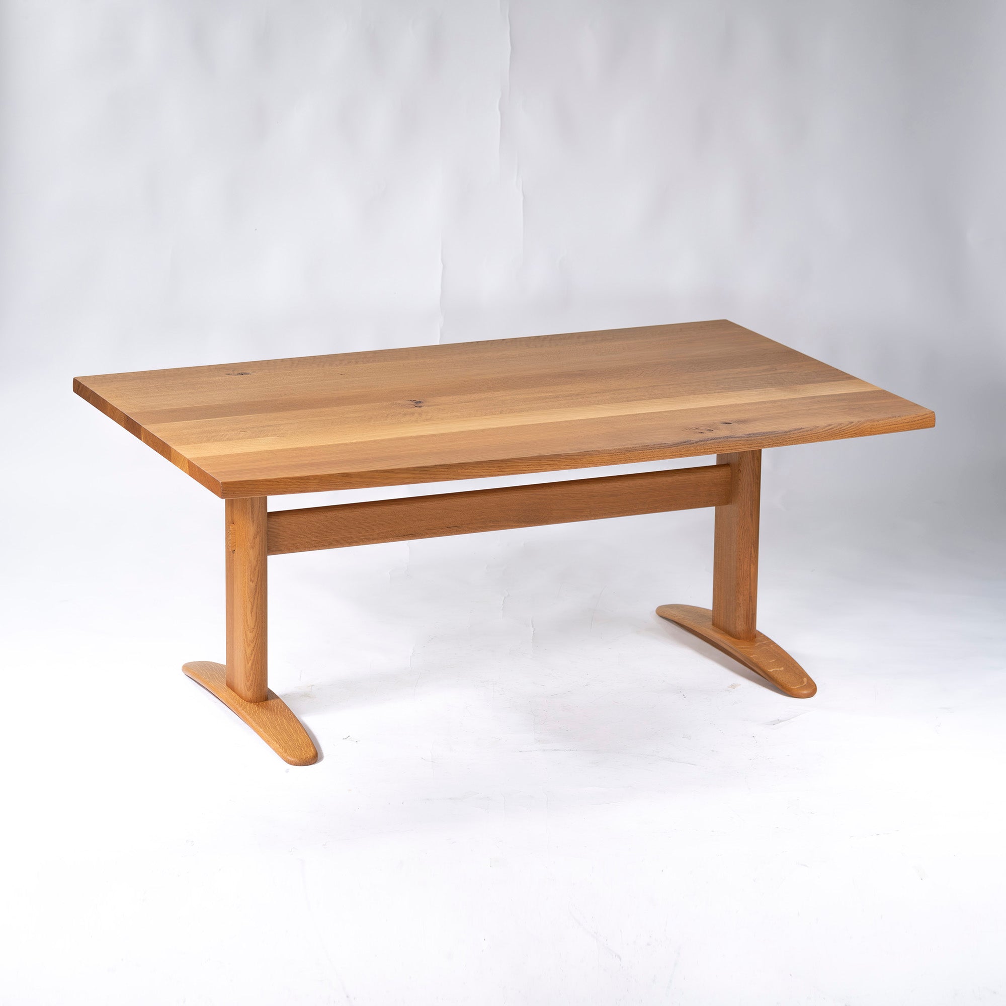 Dining table Hida Sangyo Woodpecker Words of the Forest SN384 Living room table w160 One-sided R-shaped tabletop Oak wood Oil finish Japanese modern