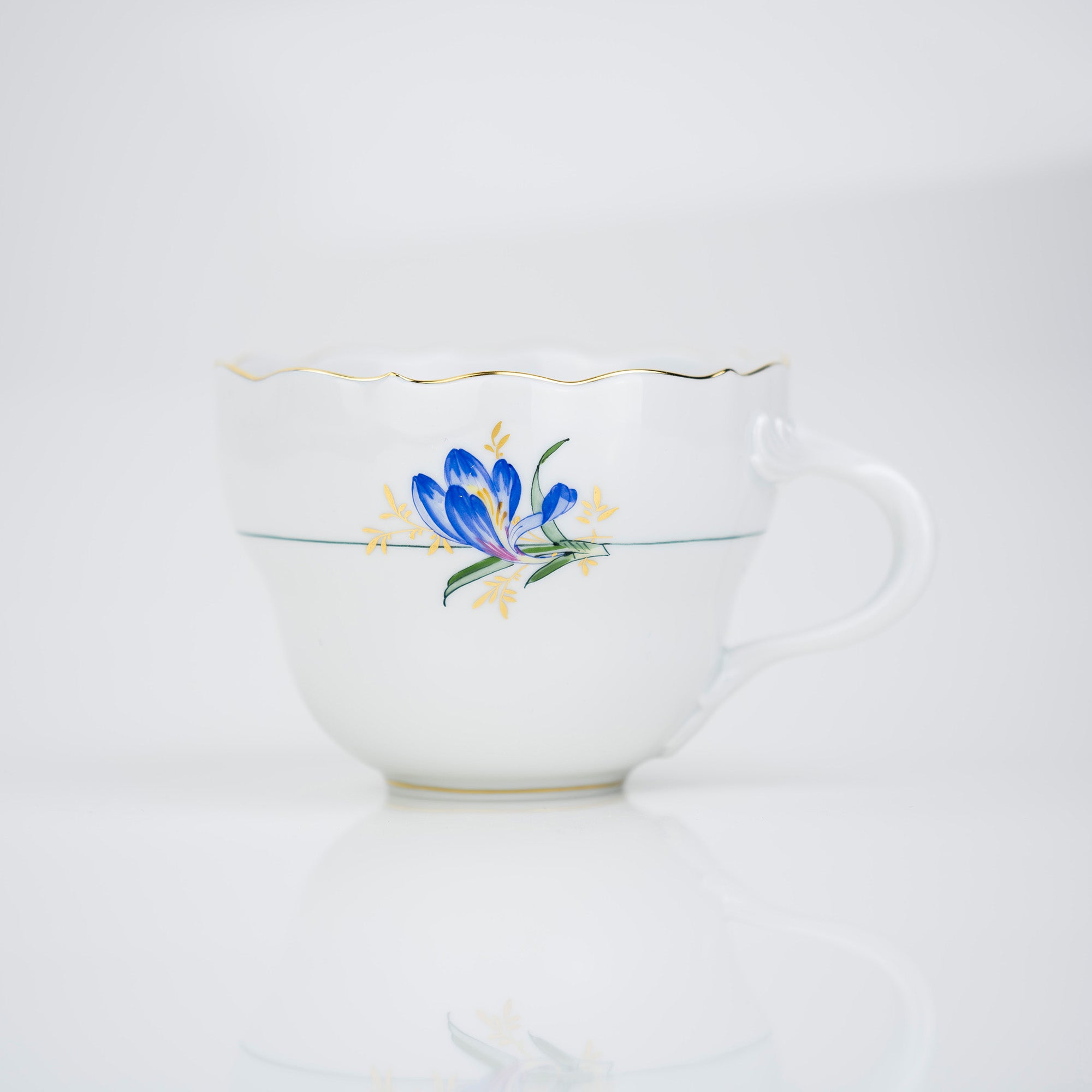 Meissen Basic Flower Crocus Gold Cup & Saucer (1)