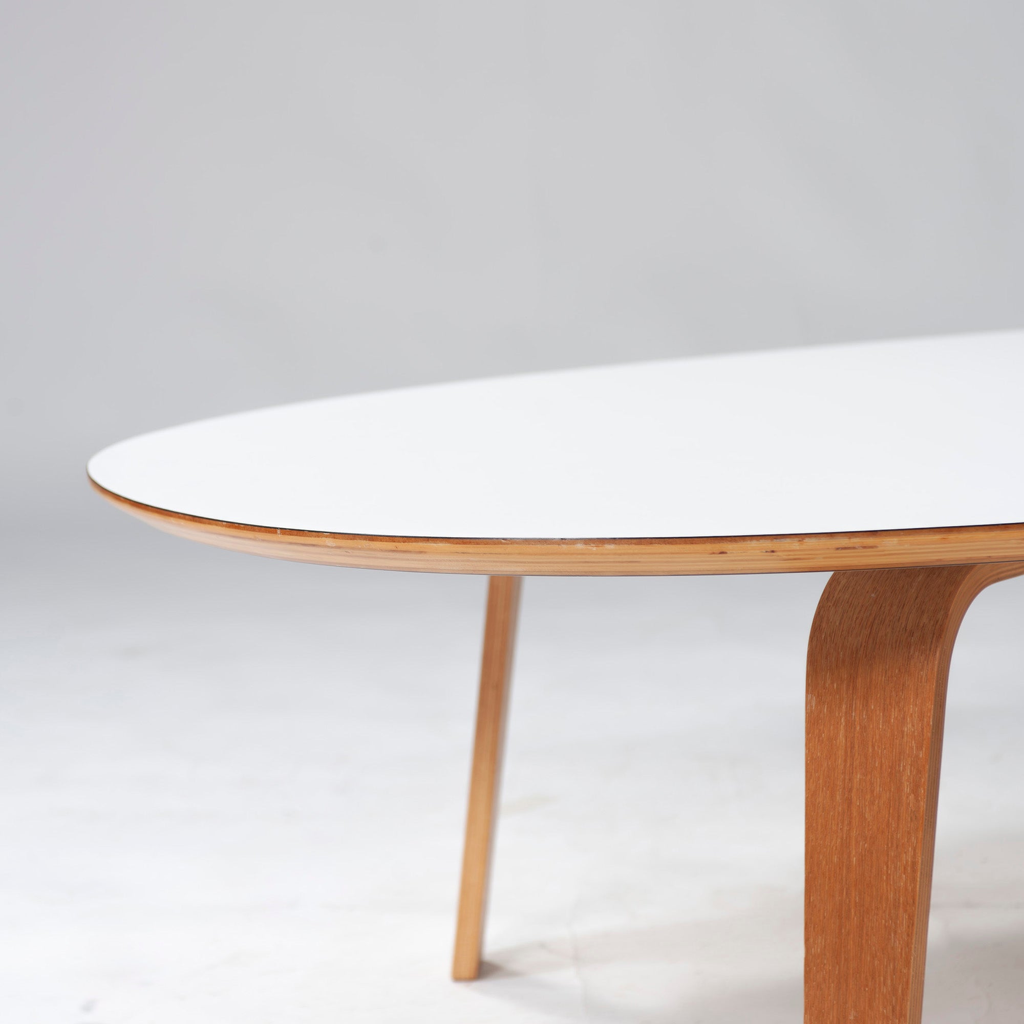 Center table MUJI Oval top Low table Melamine top Ash wood Natural modern Nordic modern IDEE