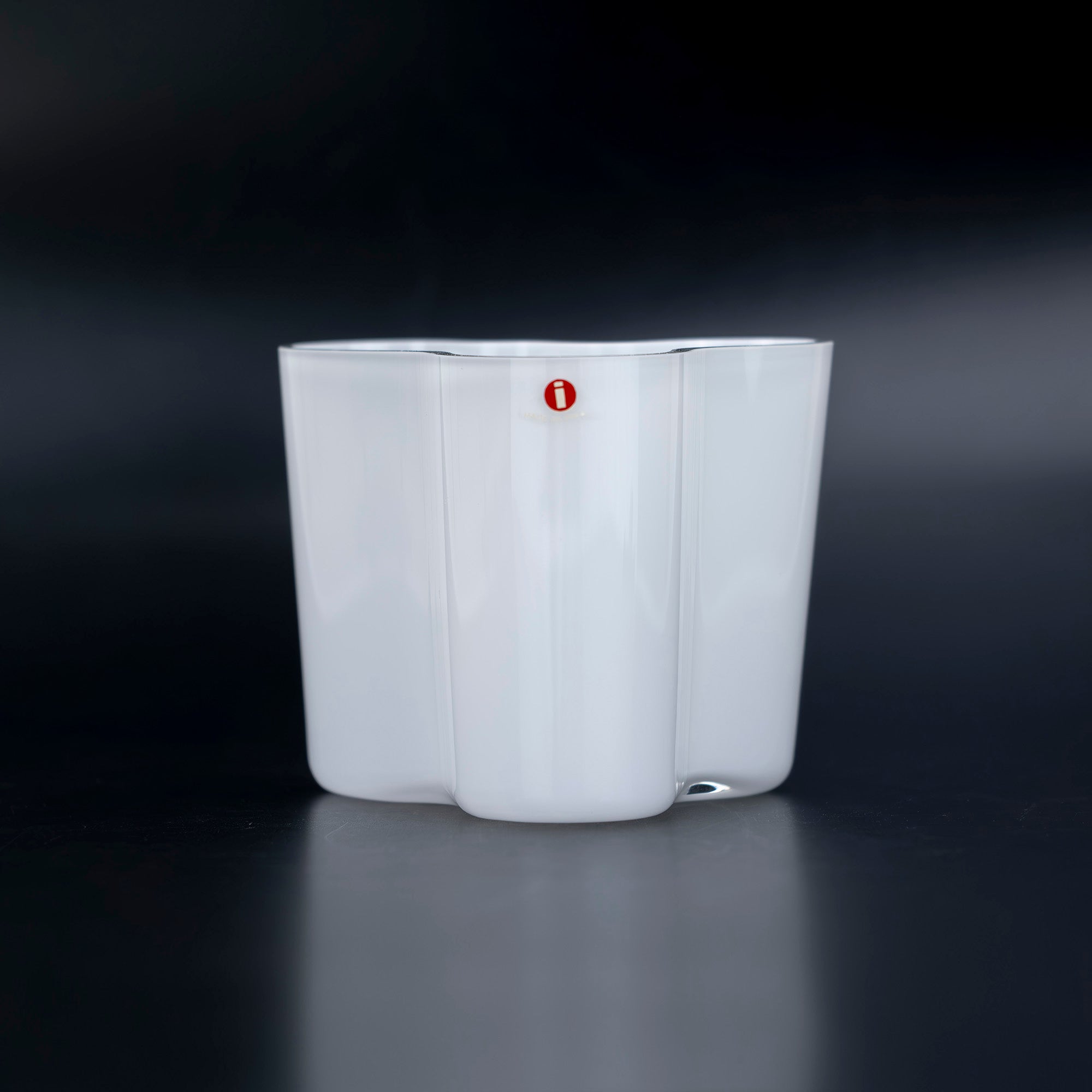 Iittala Alvar Aalto Flower Vase White 9.5cm Good Condition