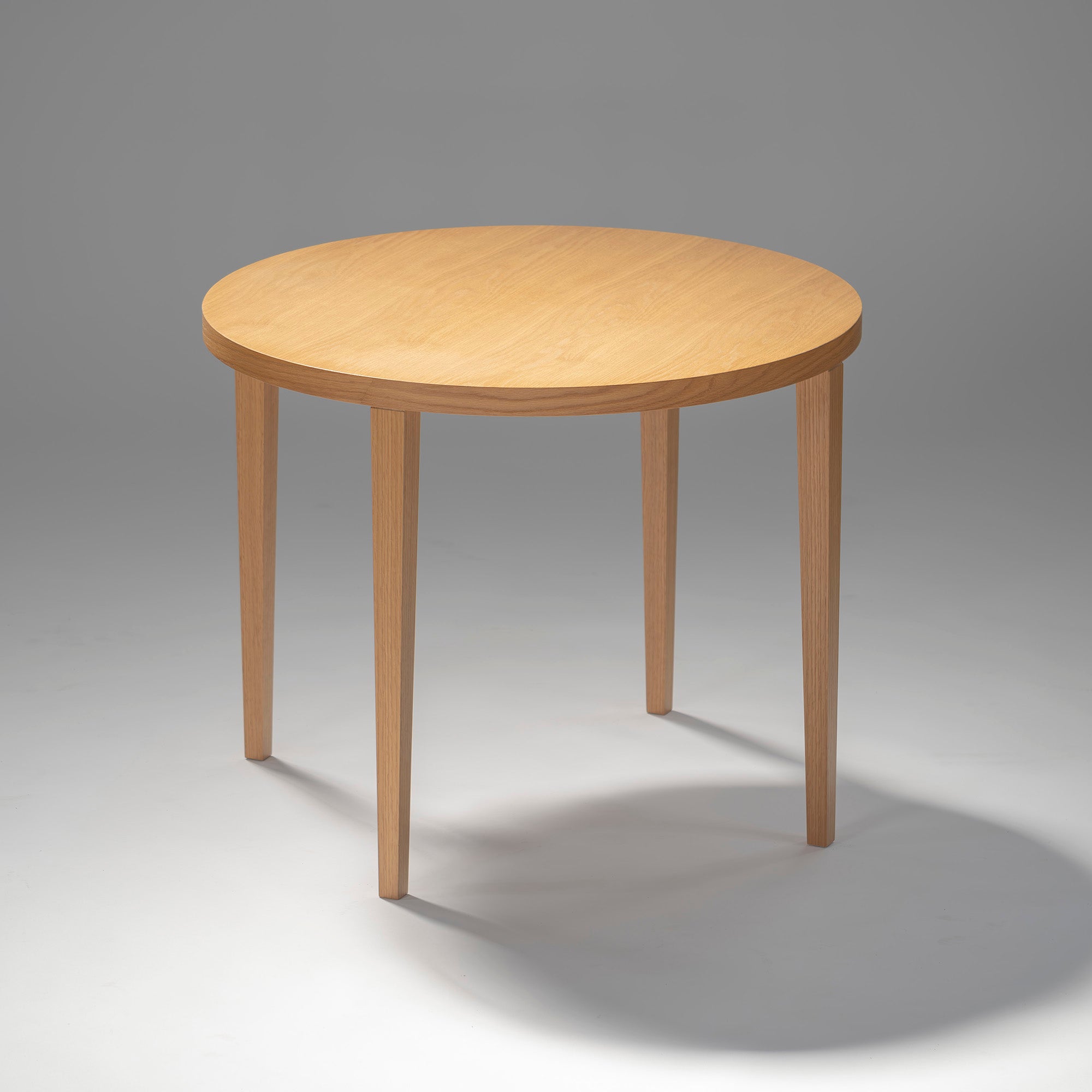 Dining table ACTUS FB round table Oak wood w90 tapered legs Nordic modern simple modern round