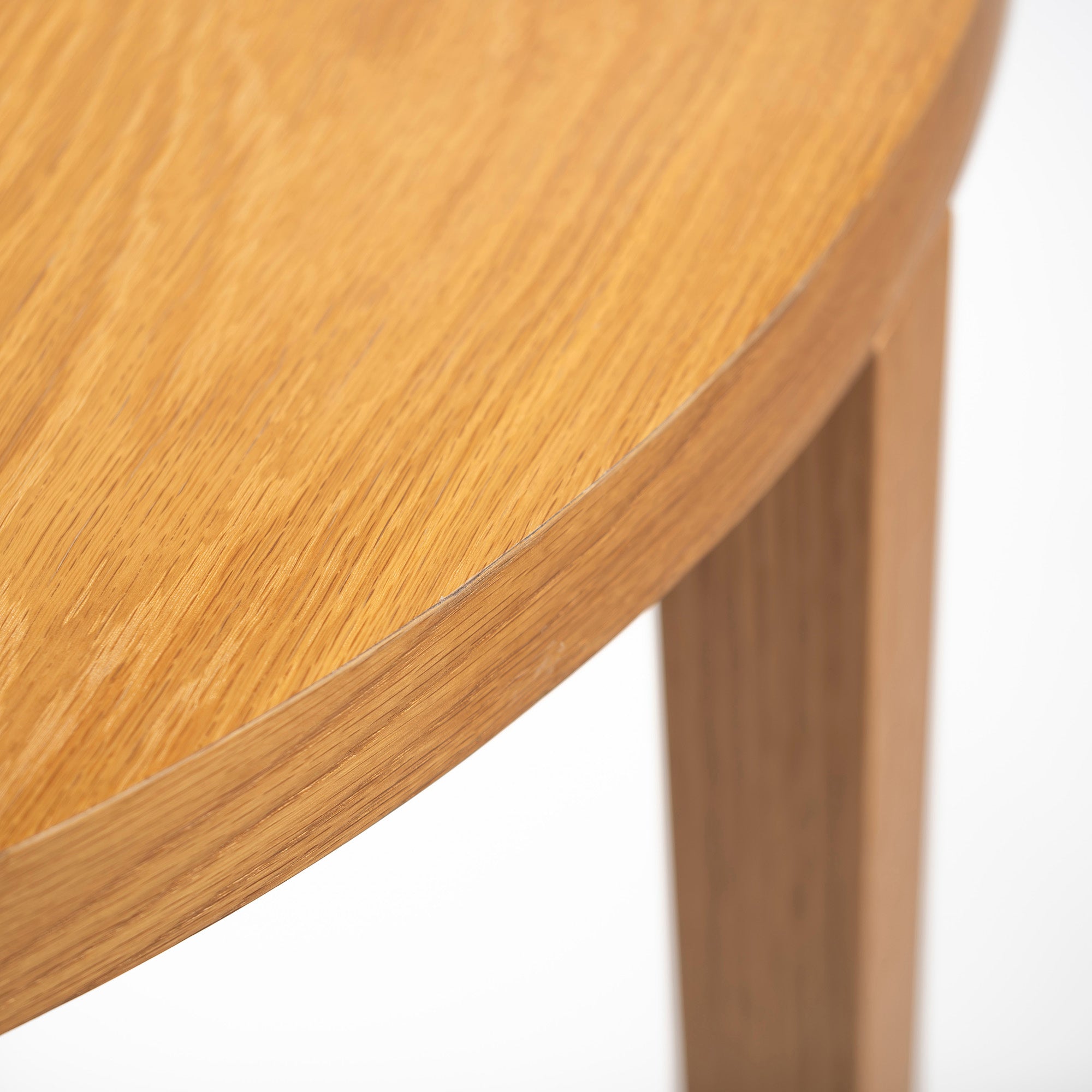 Dining table ACTUS FB round table Oak wood w90 tapered legs Nordic modern simple modern round