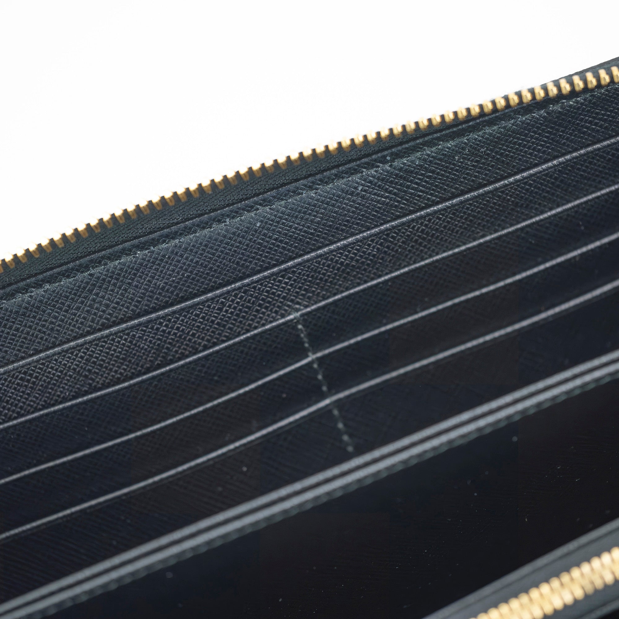 PRADA SAFFIANO zip-around long wallet, black, in good condition
