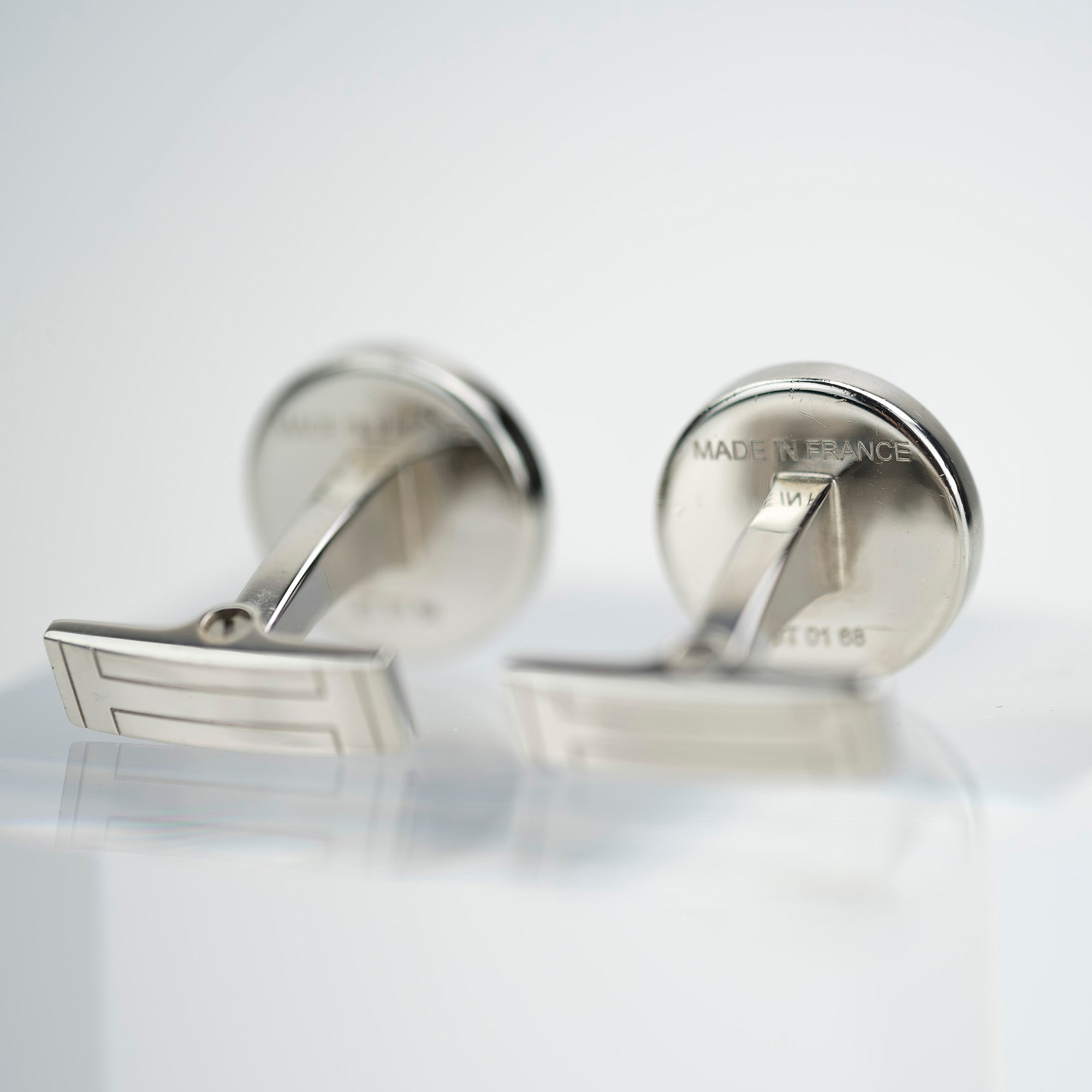 HERMES Serie Ricor 2 Cufflinks Silver x Black