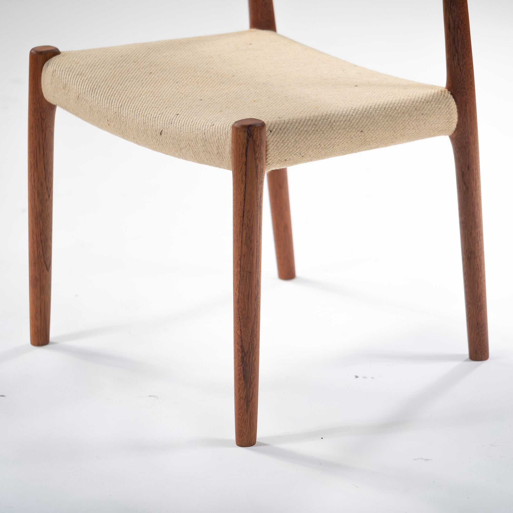 Dining chair JL Moller JLMOLLER model77 (1) Teak wood Nordic vintage Made in Denmark Niels O Moller