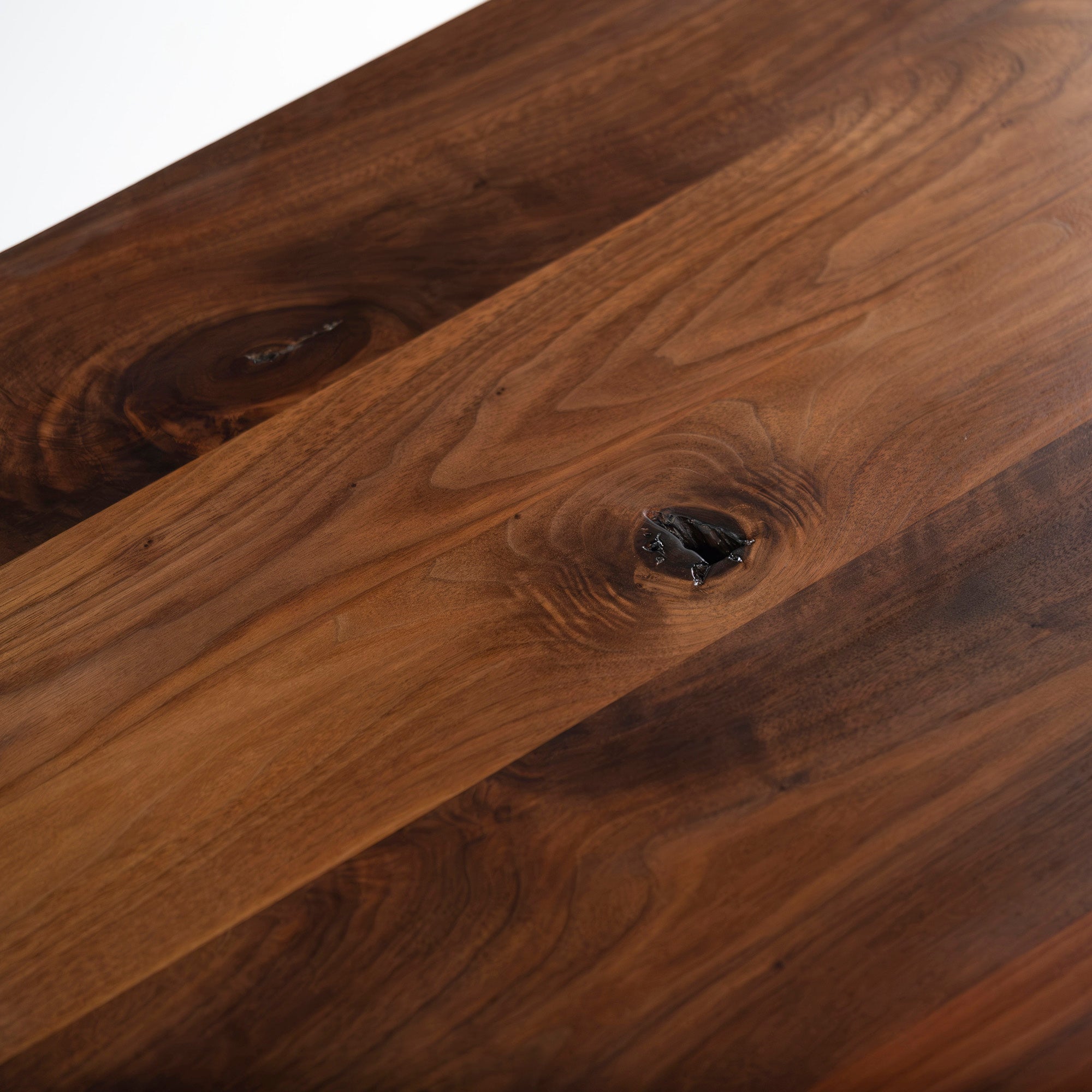 Center table Hida Sangyo Mori no Kotoba Walnut Semicircular living table w150 Solid walnut Japanese modern Old house Woodpecker