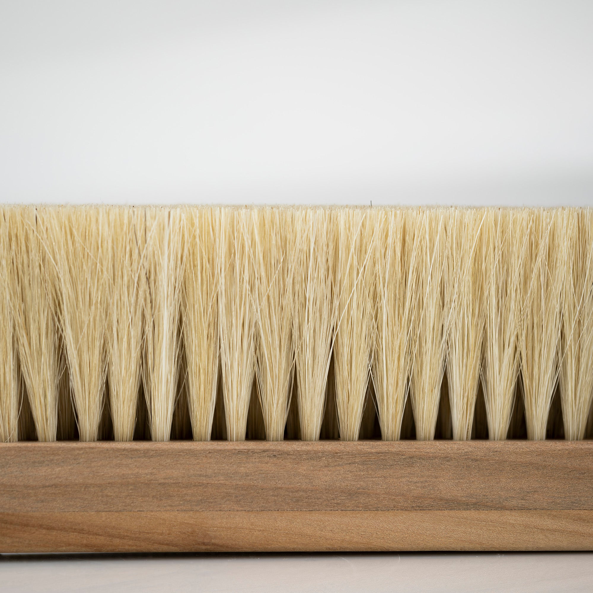UNO BRUSH, Tokyo Kototoibashi, clothes brush, slim handle type, hand-planted brush, cashmere brush, horsehair, good condition