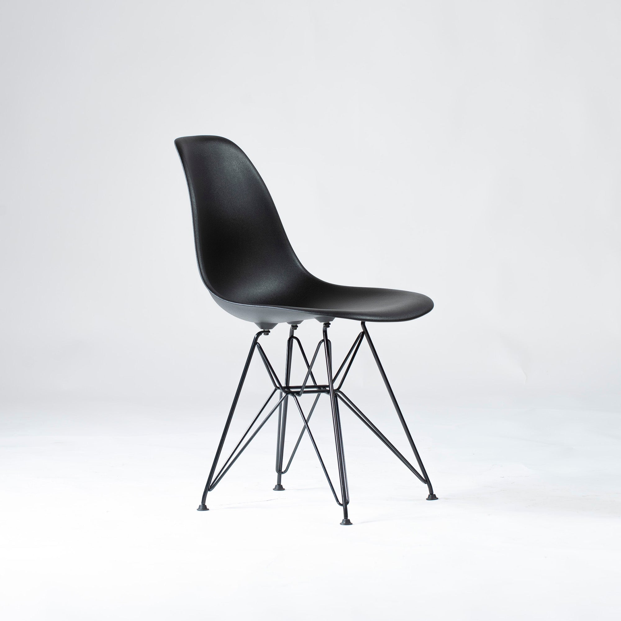 Dining Chair Herman Miller Eames Plastic Side Shell Chair, Wire Base, Black, DSR