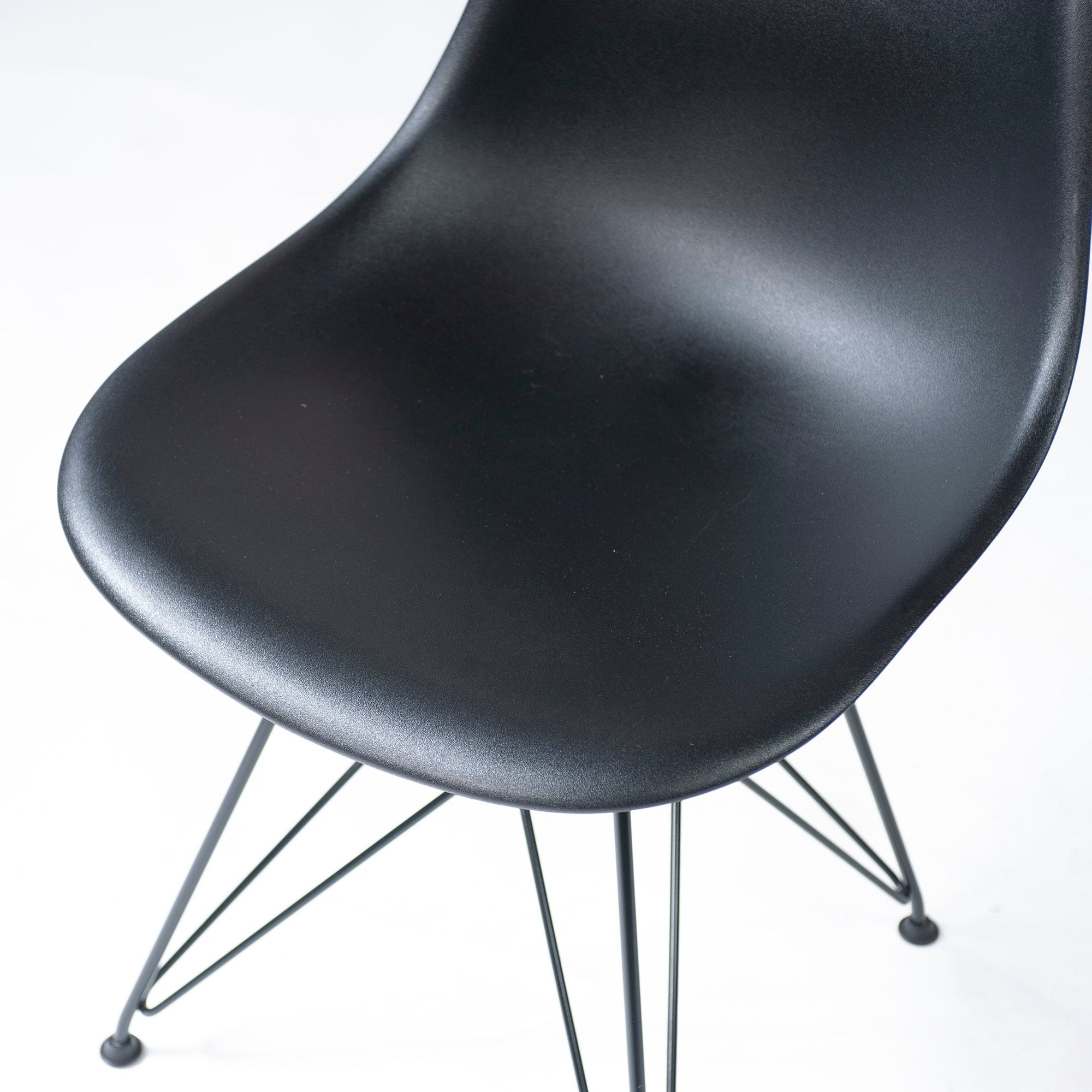 Dining Chair Herman Miller Eames Plastic Side Shell Chair, Wire Base, Black, DSR