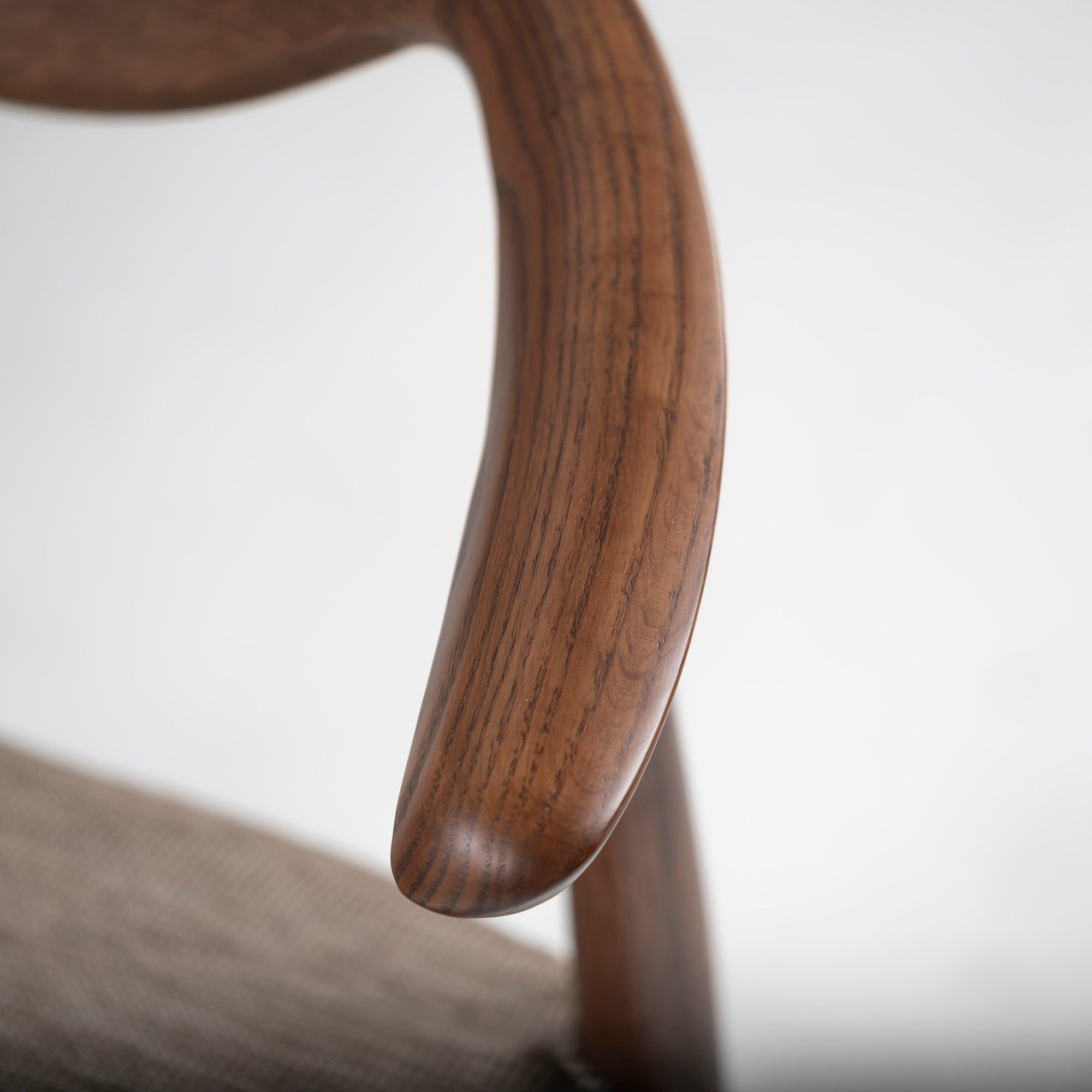 Set of 2 dining chairs by Kashiwa Mokko Rit, oak wood, covered, natural modern, Japanese modern, half arm chair