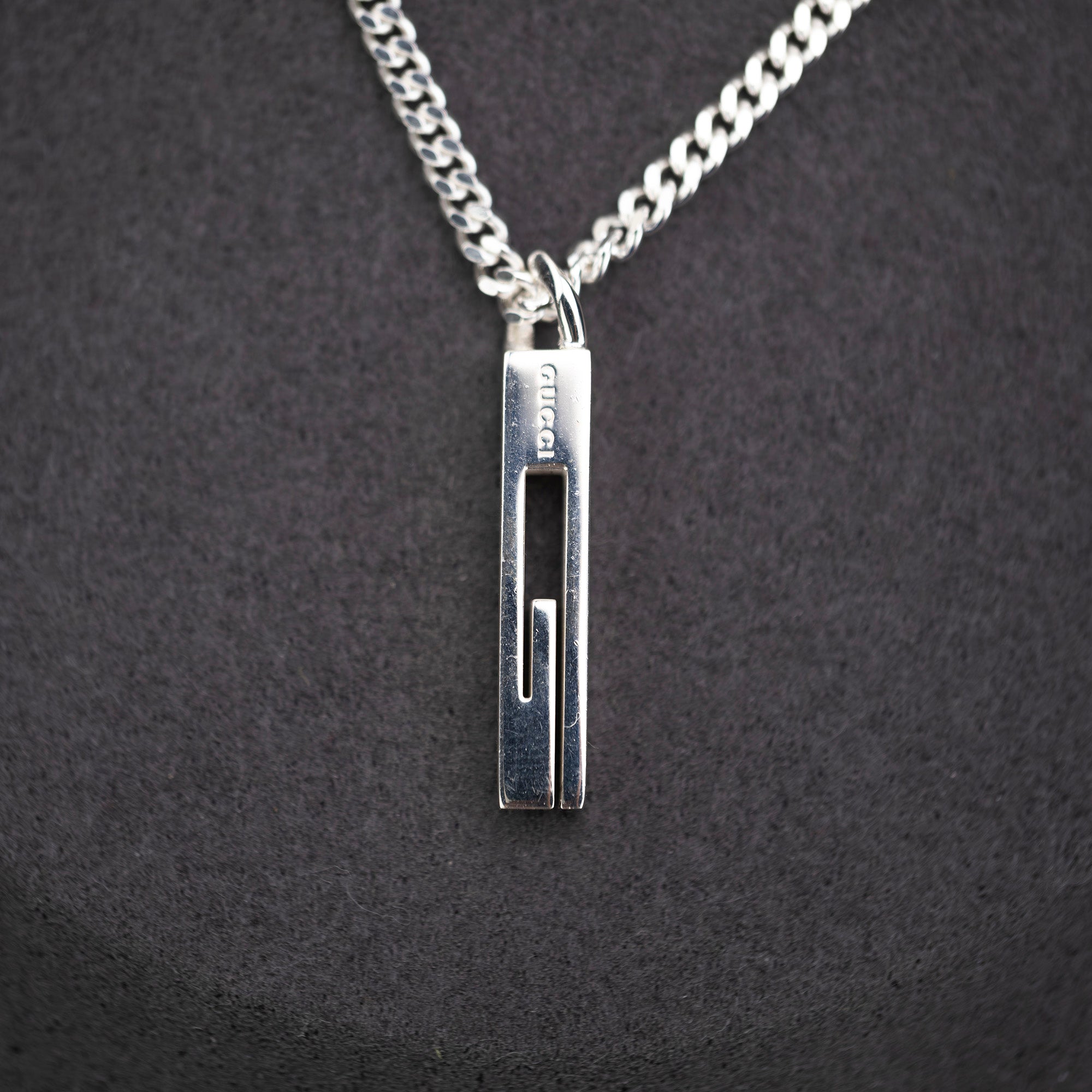 Gucci Necklace Cutout G Bar Type Sterling Silver Curb Chain Unisex