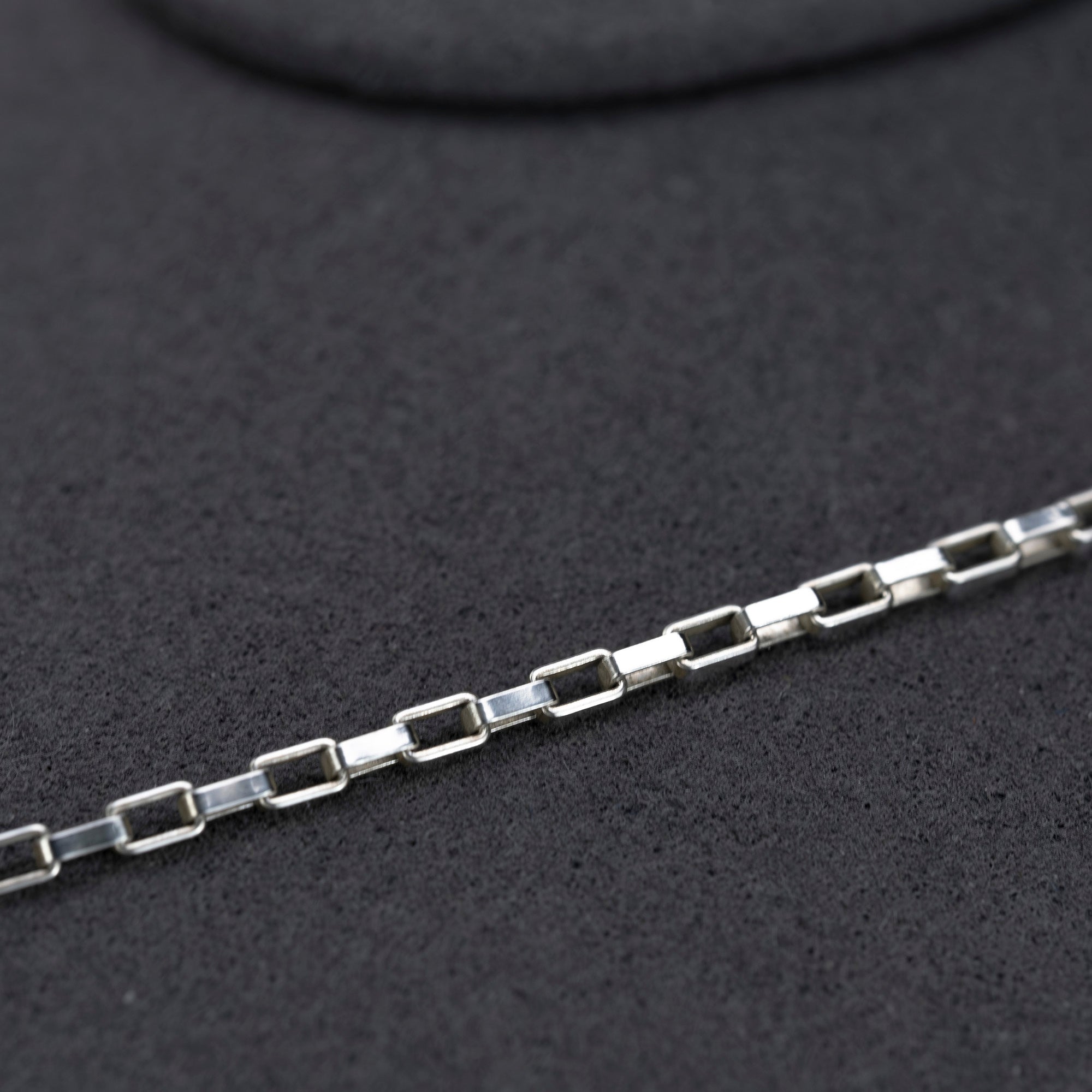 GUCCI Necklace Logo Plate Sterling Silver Venetian Chain
