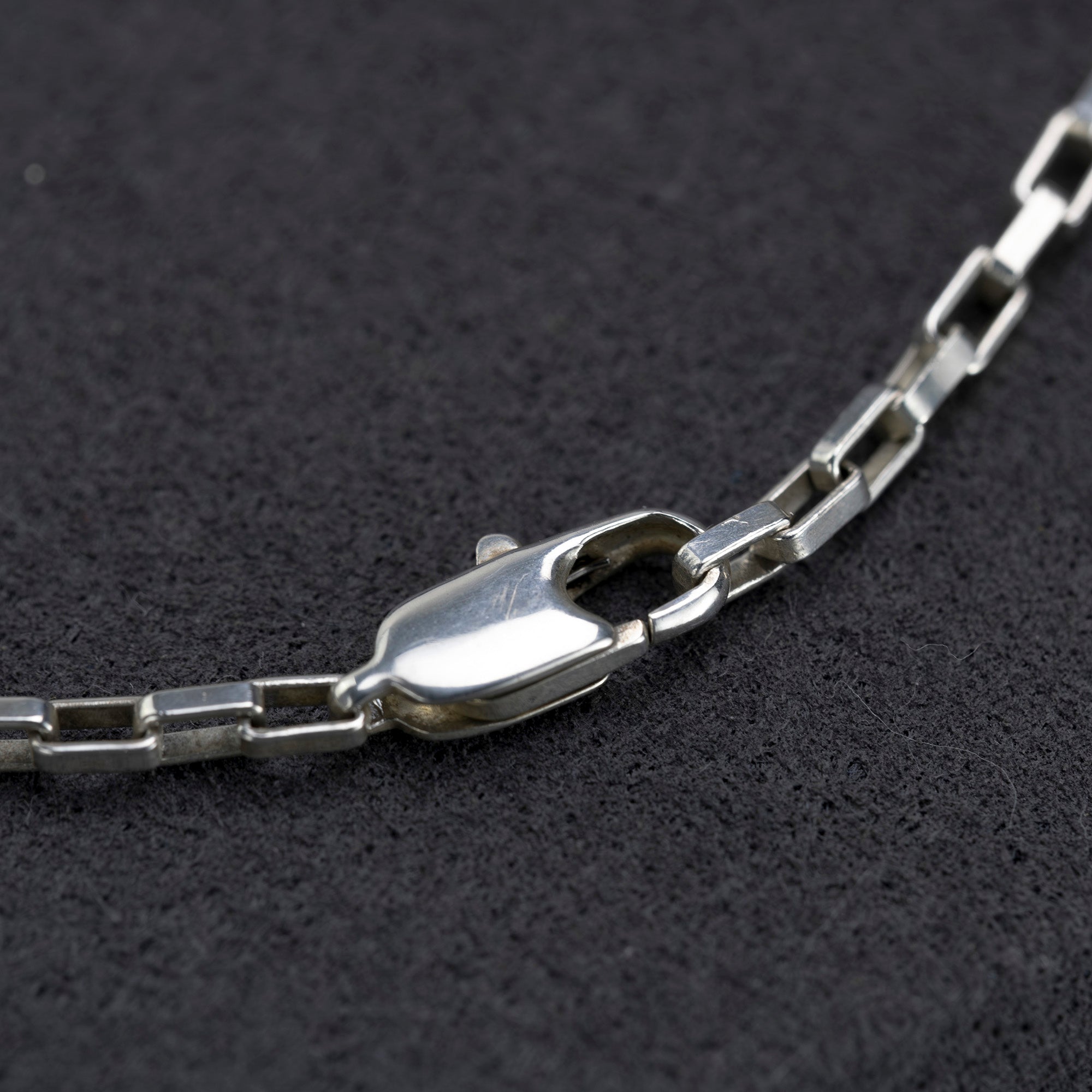 GUCCI Necklace Logo Plate Sterling Silver Venetian Chain