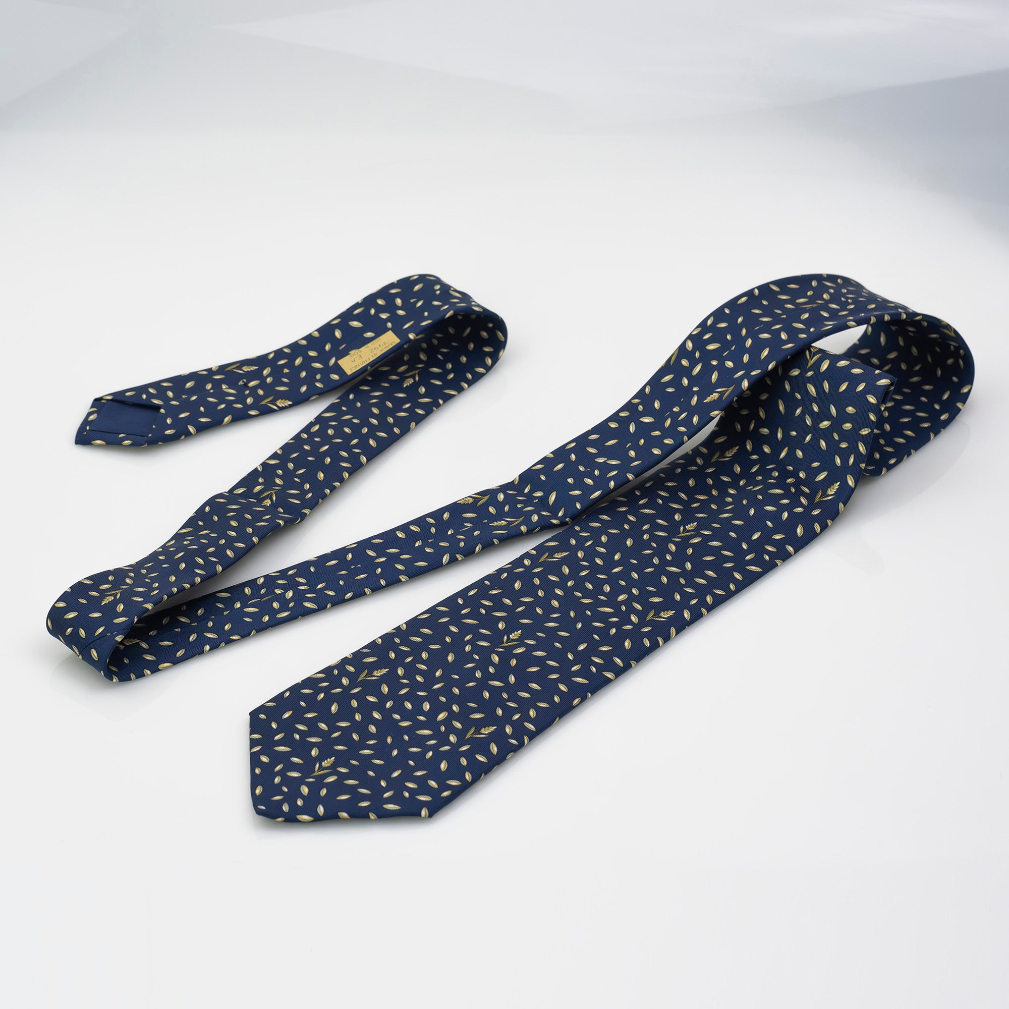 HERMES Hermes Men's Accessories Silk Items Tie Navy Good Condition