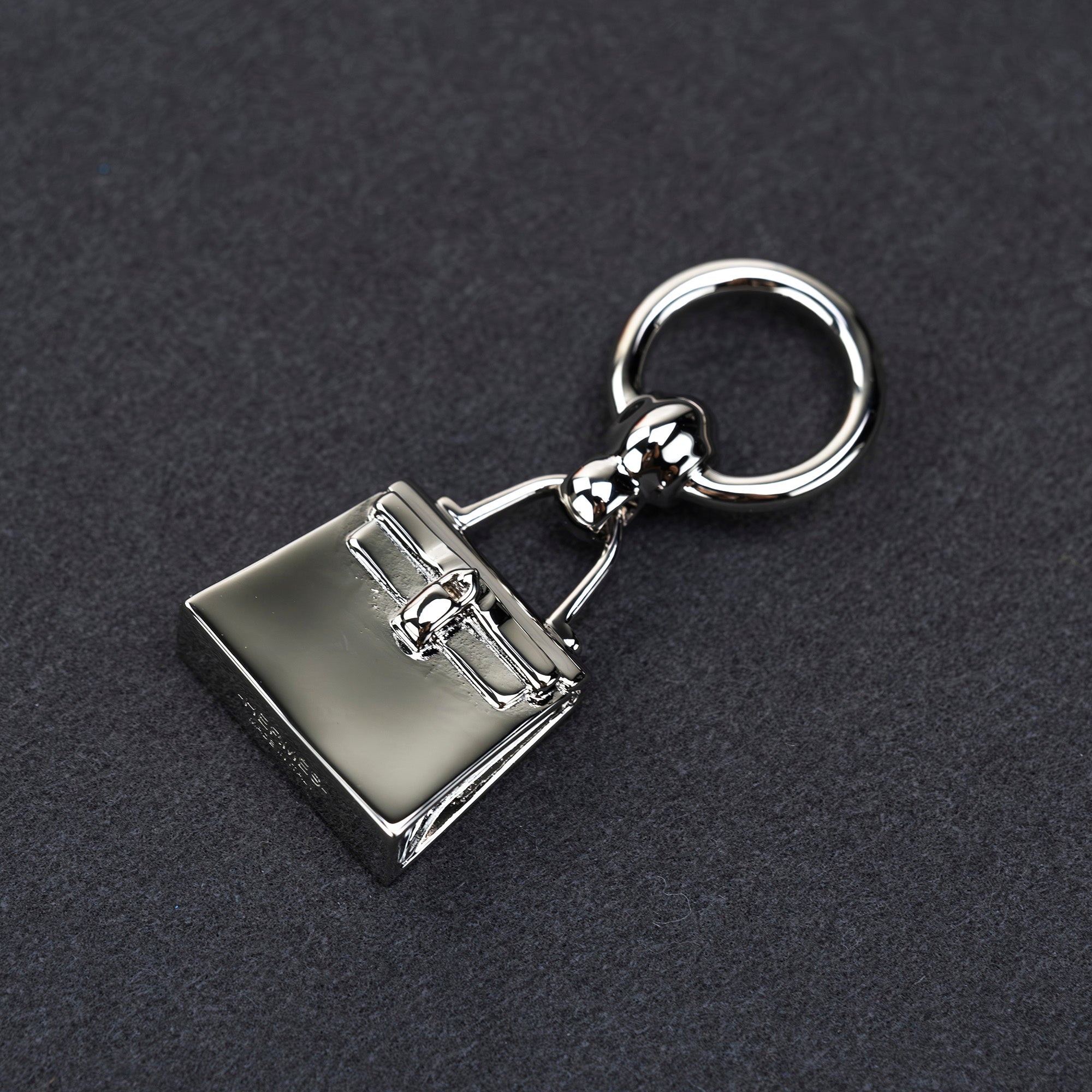 HERMES Mini Kelly twilly ring, in good condition