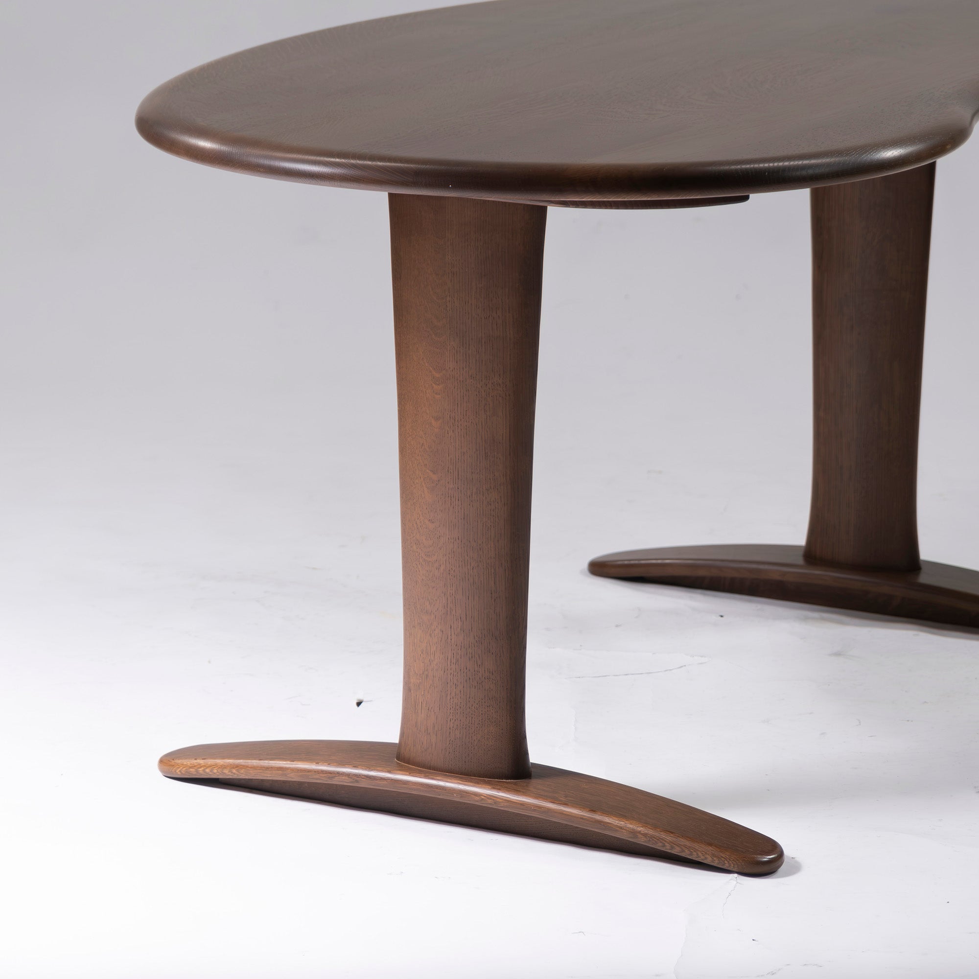 Dining table Hida Sangyo Woodpecker JIN Dining table w145 Oak bean-shaped top Bean table Solid wood