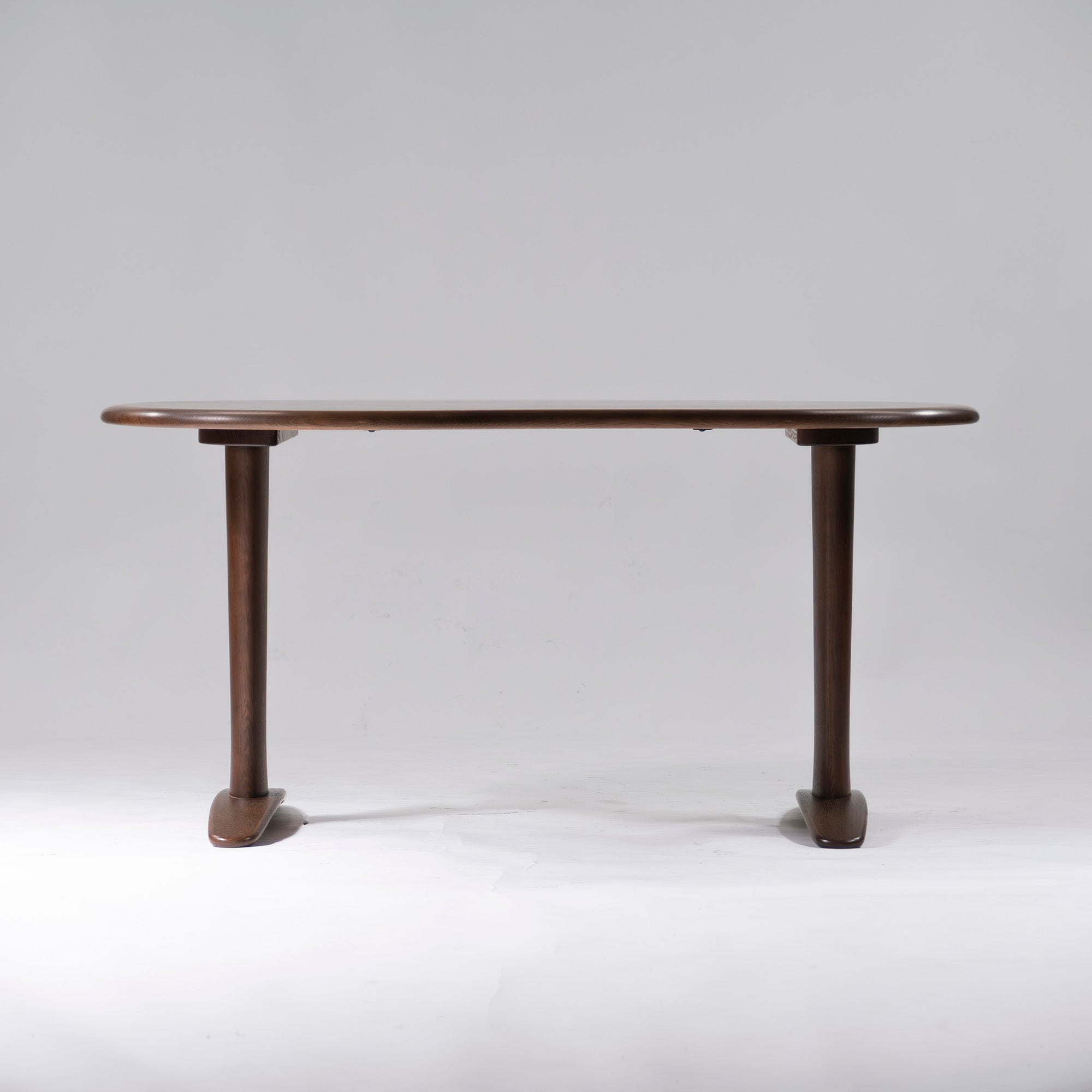 Dining table Hida Sangyo Woodpecker JIN Dining table w145 Oak bean-shaped top Bean table Solid wood