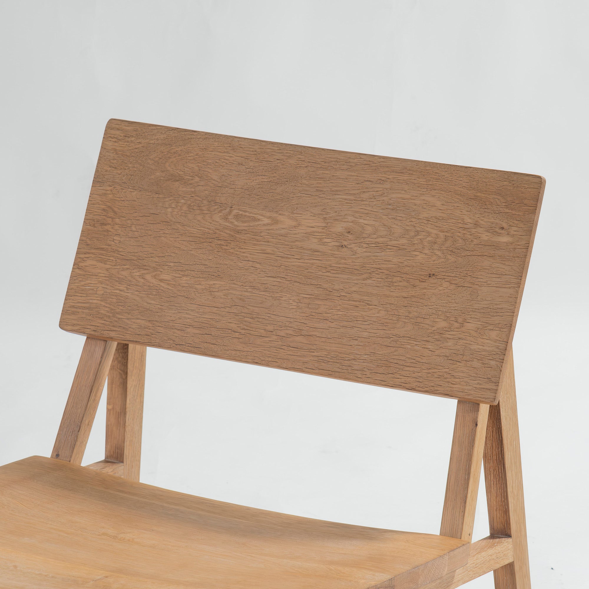 Lounge chair Ethnicraft N2 Solid oak Natural modern Scandinavian design Living chair Personal chair