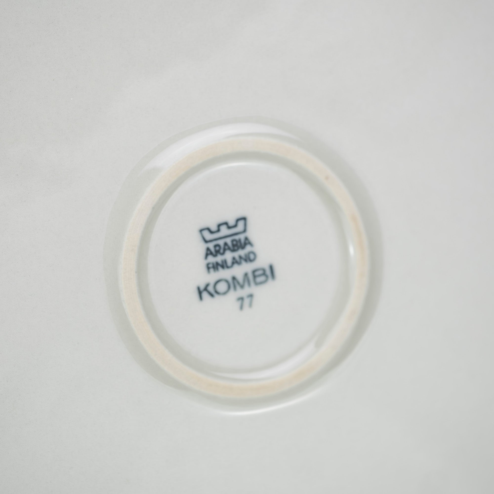 ARABIA Kombi Kati Tuominen-Niittyla Round Plate 33cm Nordic Vintage 1970s (1)