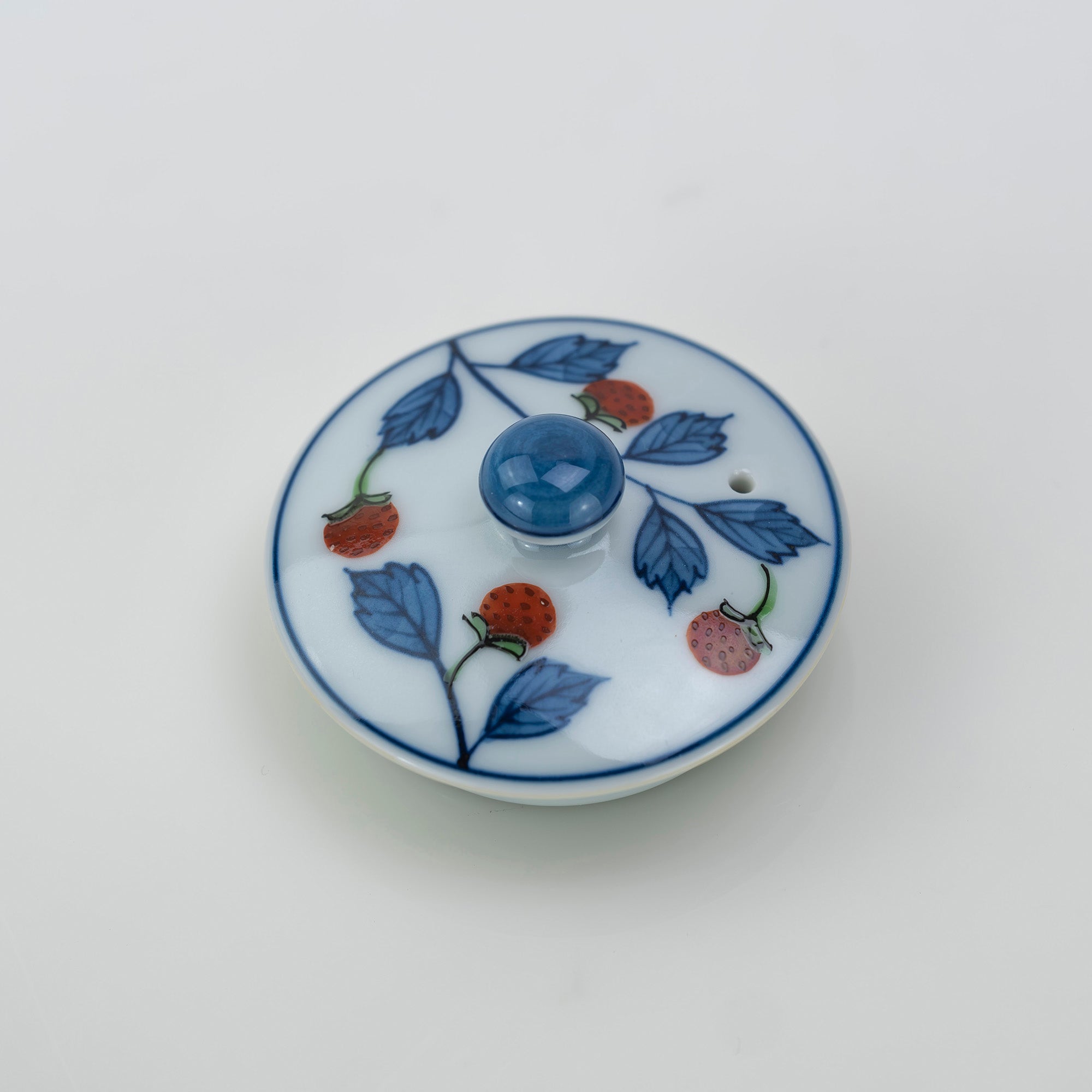 Gen'emon Kiln Somenkin Strawberry Painting Teapot Arita Ware