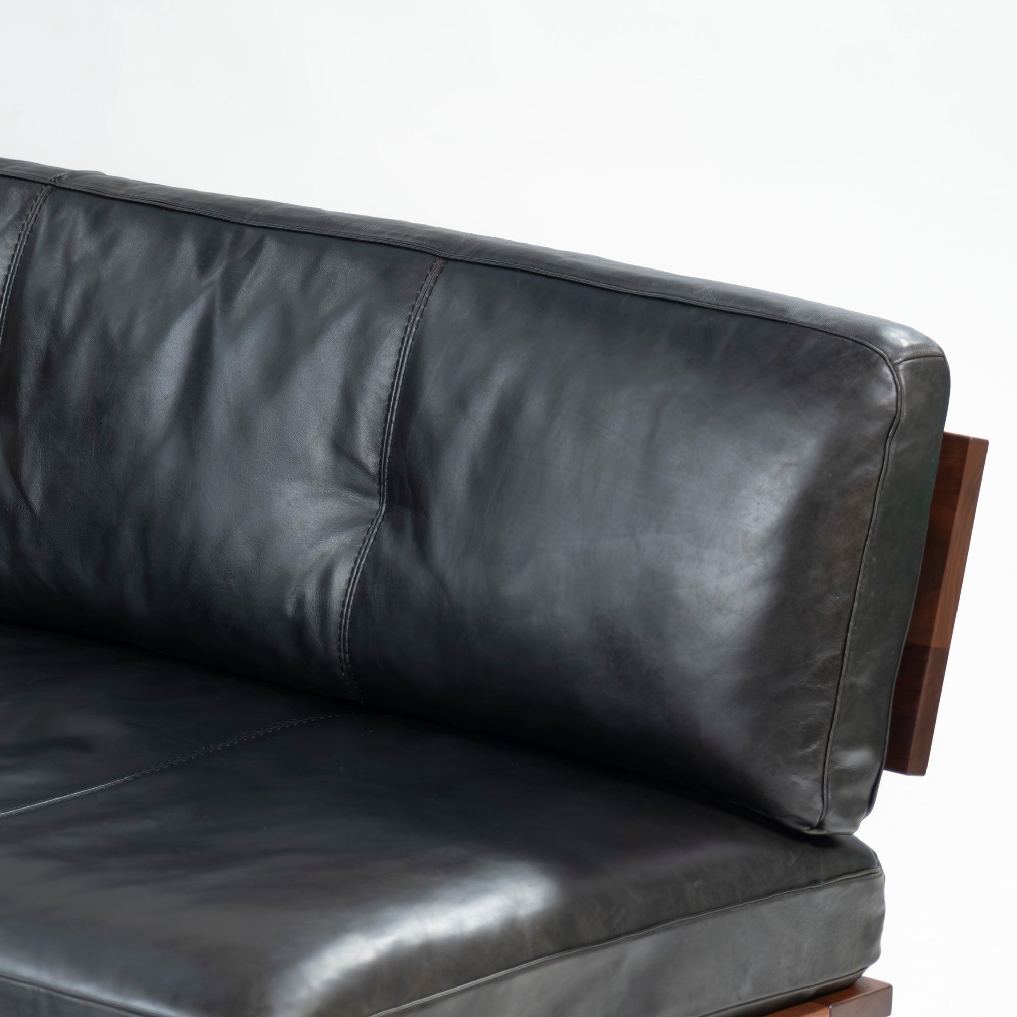 ACTUS sofa ACTUS five by five TILL w180 solid walnut leather genuine leather master wall