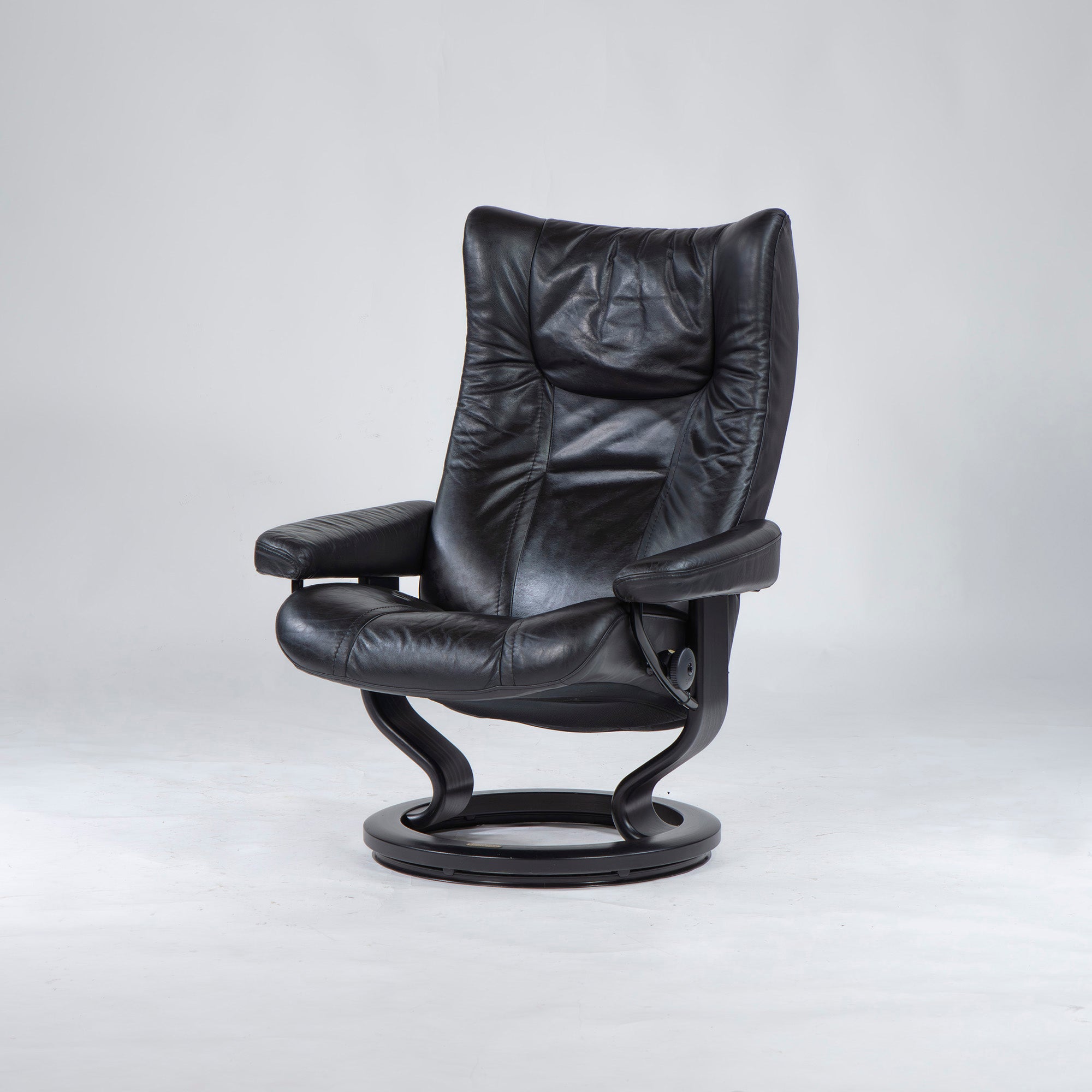 Reclining chair Ekornes Stressless Chair Wing Black x Black with ottoman Nordic modern