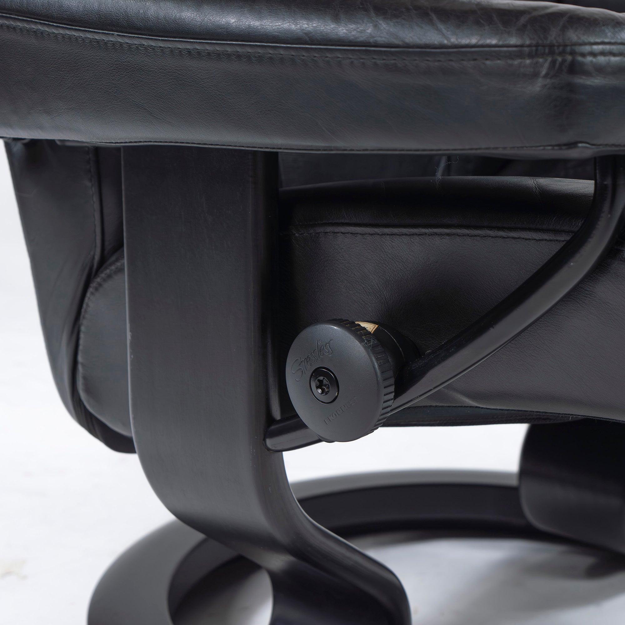 Reclining chair Ekornes Stressless Chair Wing Black x Black with ottoman Nordic modern