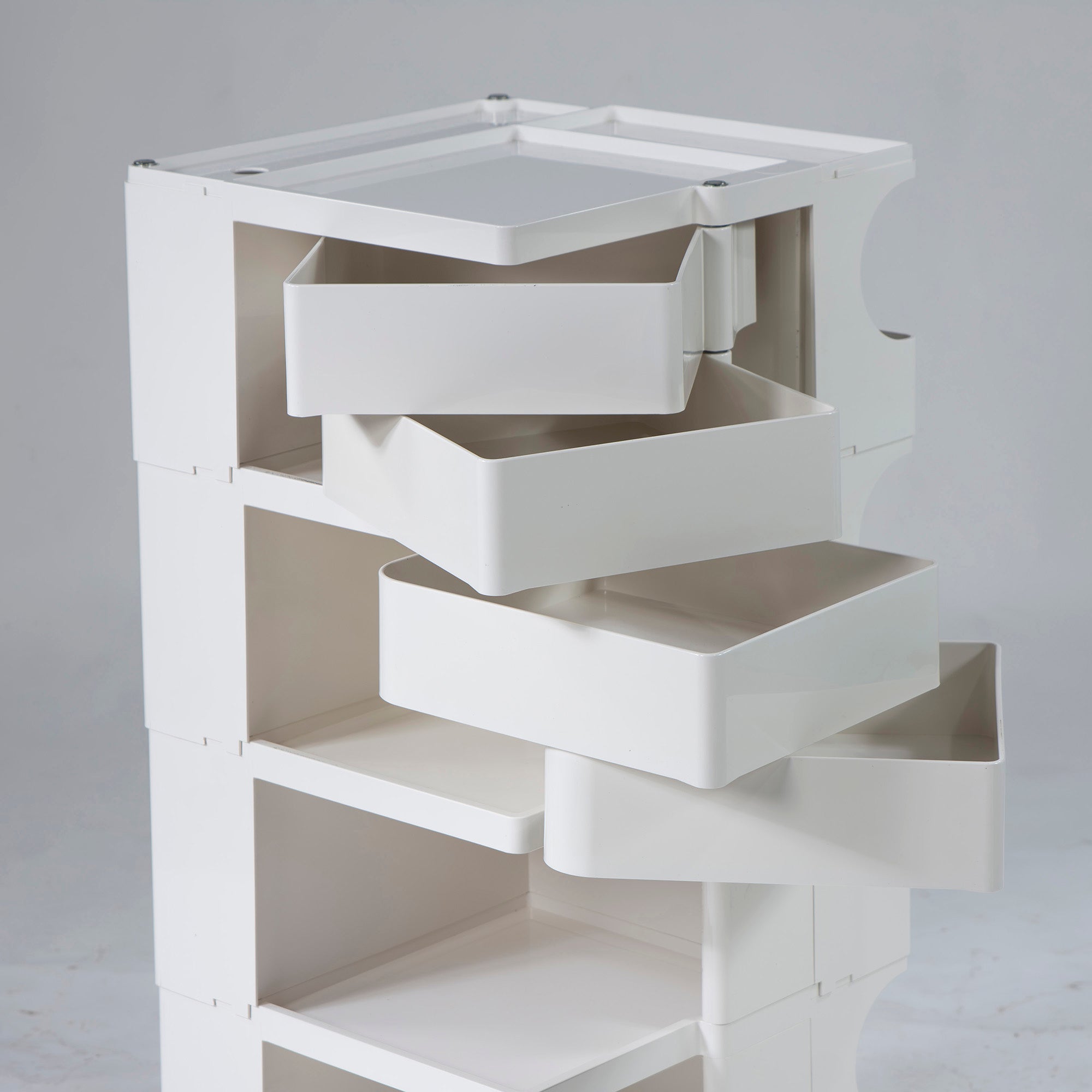 Boby Wagon B-LINE Boby Wagon 4 Tiers 4 Trays White Joe Colombo Italian Modern Masterpiece Furniture Kitchen Wagon