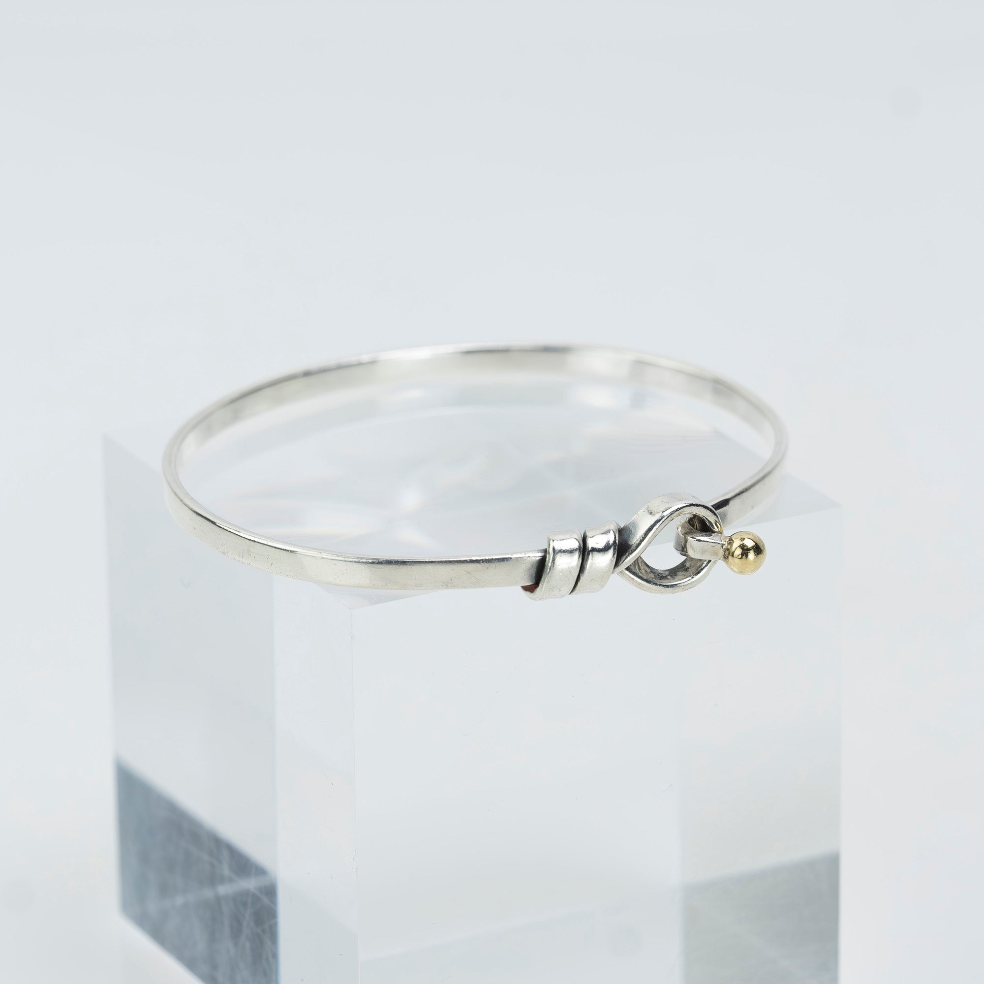 Tiffany & Co. Flat Wire Love Knot Bangle Bracelet Women's Accessory 925 Silver K18 9.48g (1)