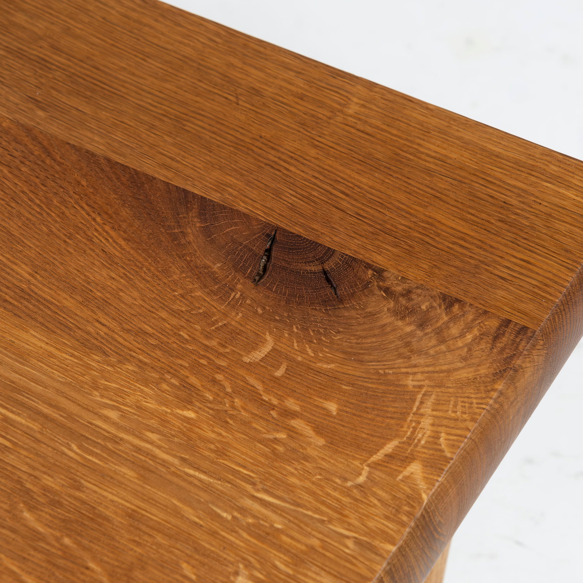 Center table Hida Sangyo Mori no Kotoba Semicircular living table W150 White oak solid wood Woodpecker Toshimitsu Sasaki Japanese modern Natural