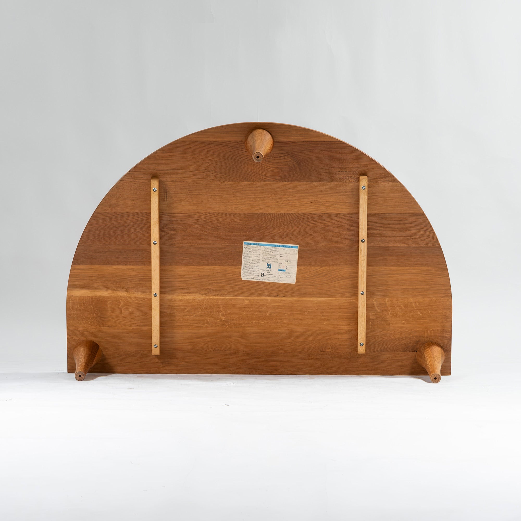 Center table Hida Sangyo Mori no Kotoba Semicircular living table W150 White oak solid wood Woodpecker Toshimitsu Sasaki Japanese modern Natural