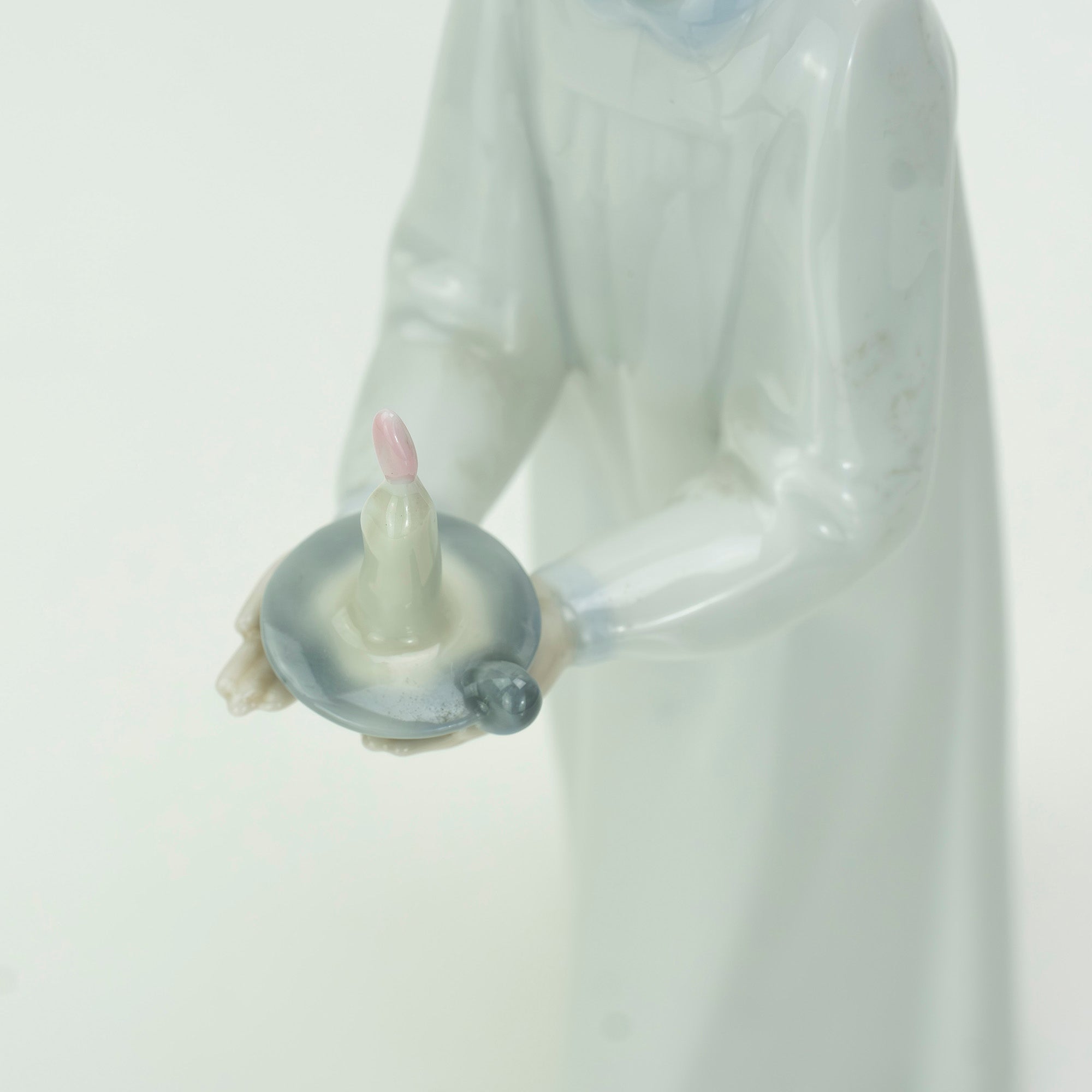 Lladro Girl with a Candle Fulgencio Garcia Figurine 1974