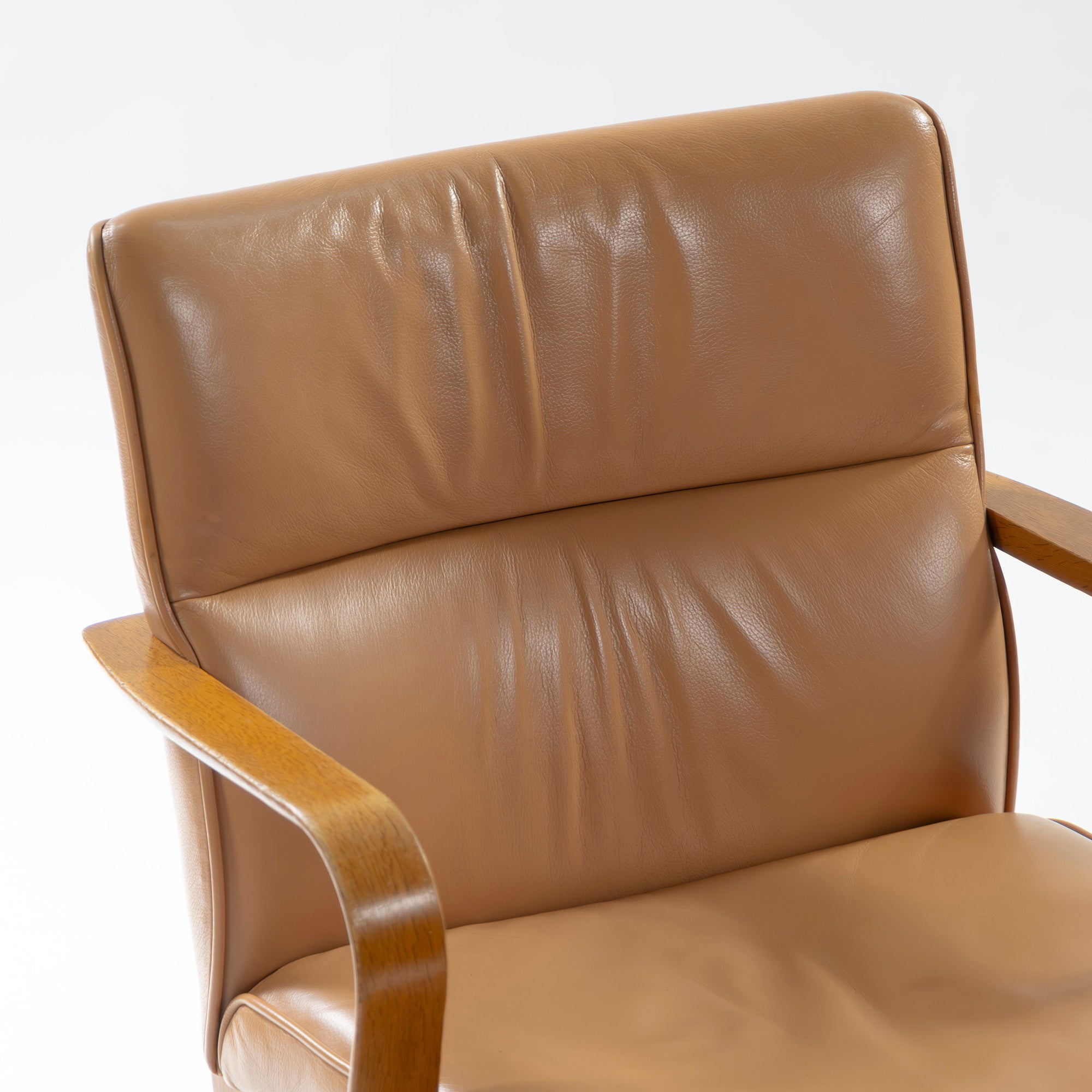 Dining chair Hida Sangyo Woodpecker Enku Armchair (1) Oak wood Genuine leather Natural modern Japanese modern Toshimitsu Sasaki