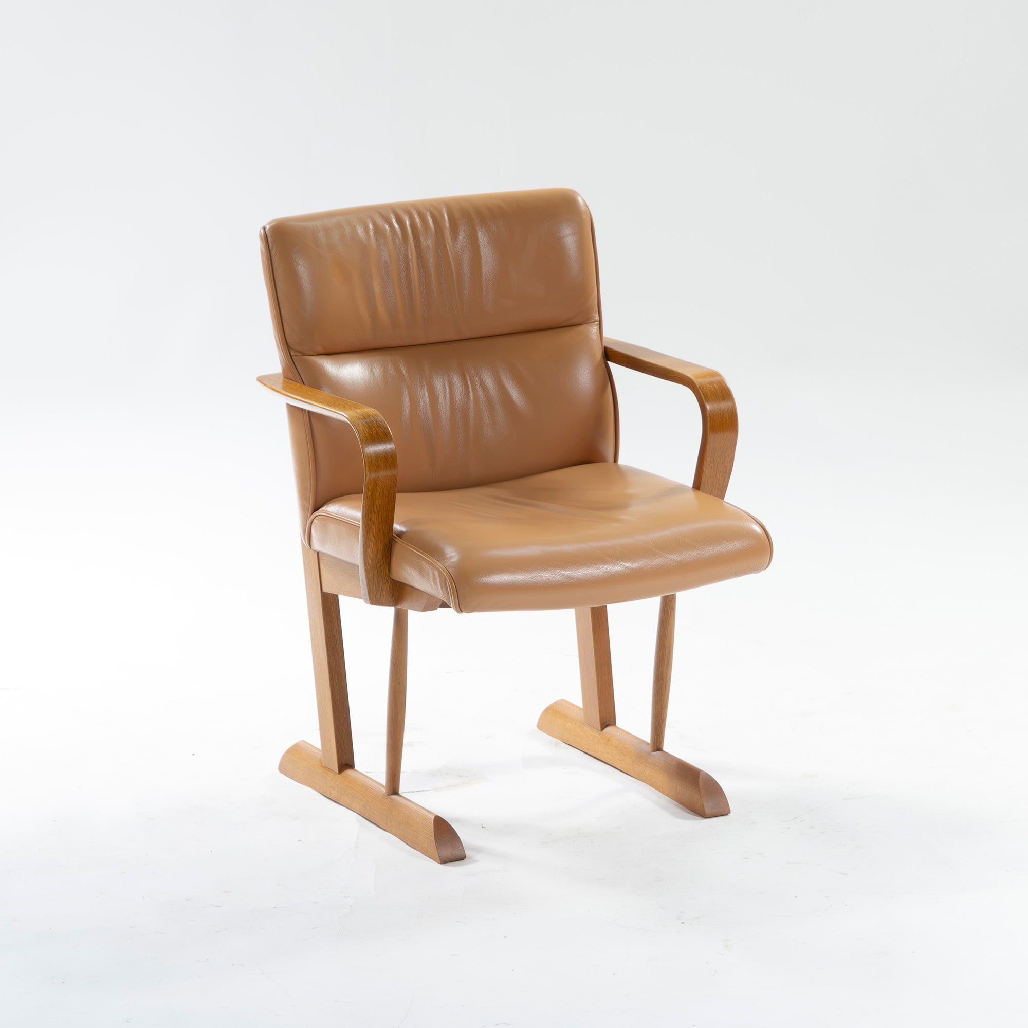 Dining chair Hida Sangyo Woodpecker Enku Armchair (3) Oak wood Genuine leather Natural modern Japanese modern Toshimitsu Sasaki