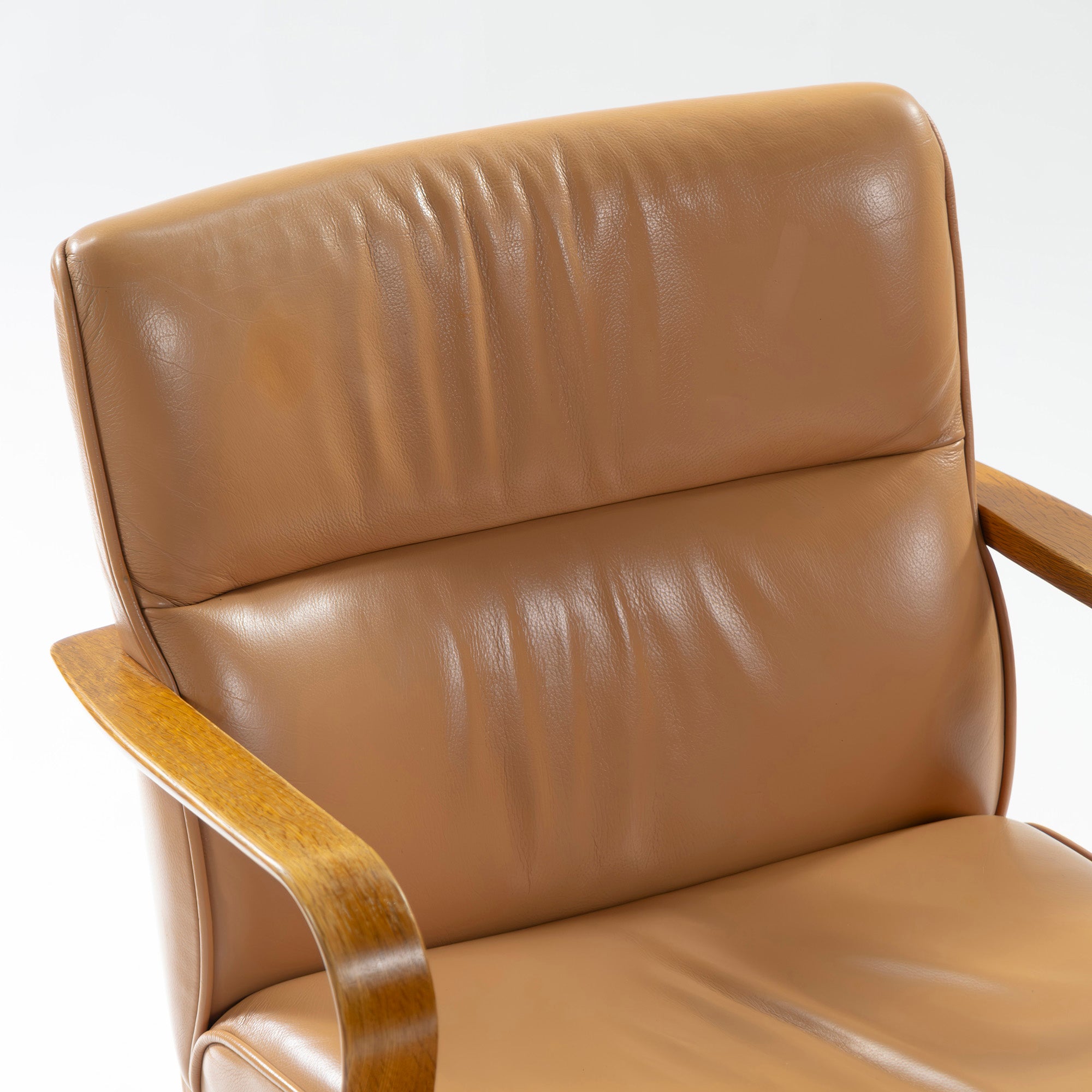 Dining chair Hida Sangyo Woodpecker Enku Armchair (3) Oak wood Genuine leather Natural modern Japanese modern Toshimitsu Sasaki