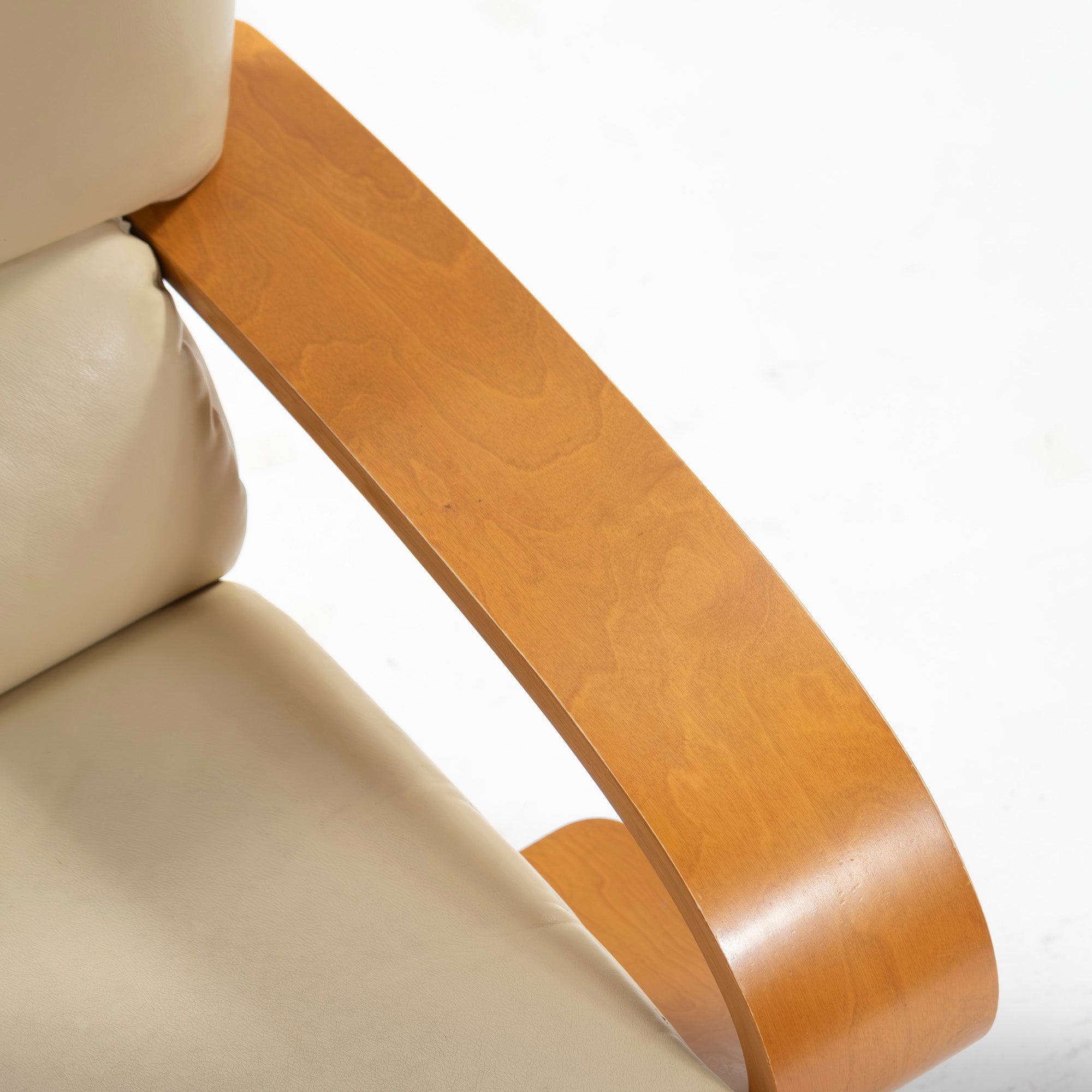 ラウンジチェア フジファニチャー FUJI FURNITURE スウィベルチェア 本革 レザー 回転式 シングルソファ 1Pソファ 1人掛け
