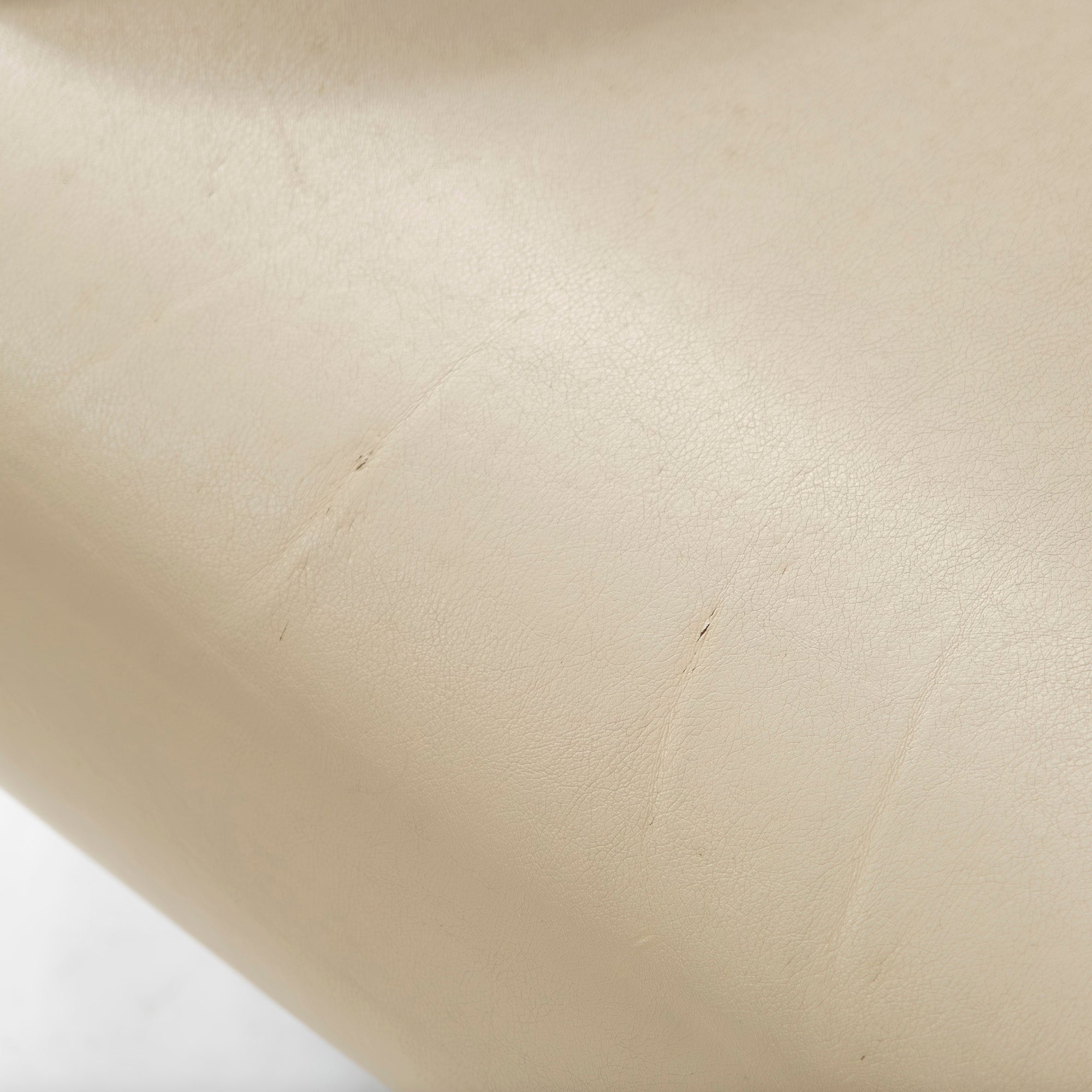 ラウンジチェア フジファニチャー FUJI FURNITURE スウィベルチェア 本革 レザー 回転式 シングルソファ 1Pソファ 1人掛け