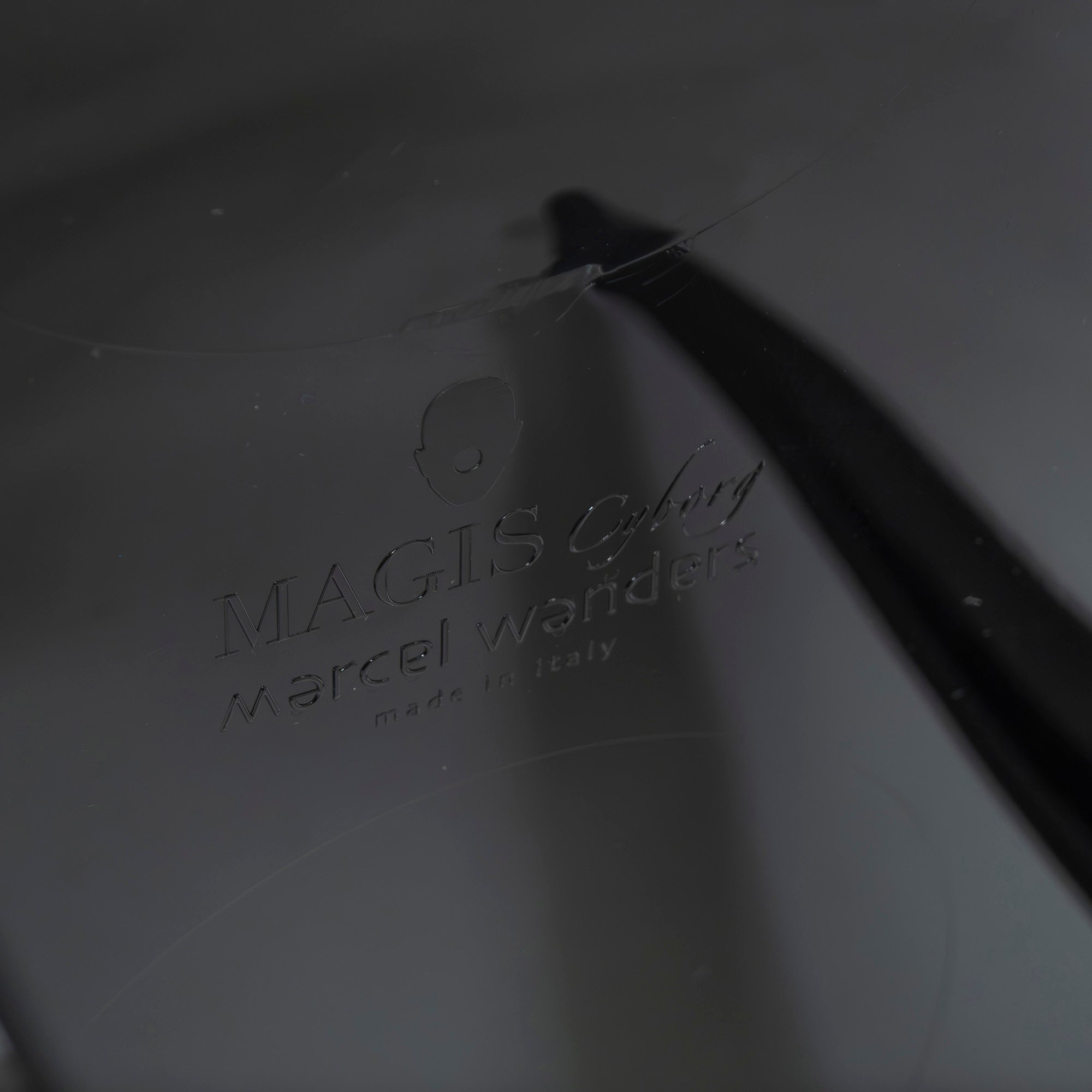 ダイニングチェア マジス MAGIS CYBORG LORD サイボーグロード ピンク アームチェア イタリアモダン マルセルワンダース
