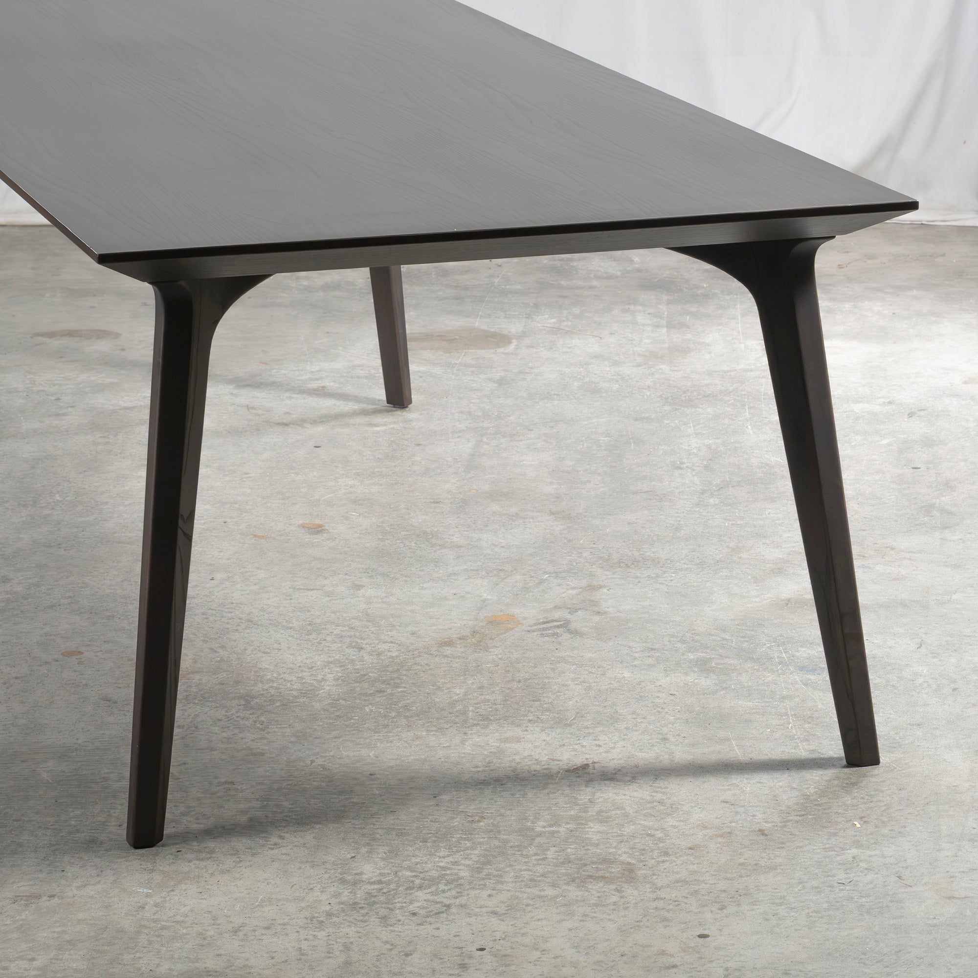 Dining table AD CORE A-mode MD-1202 w210 White ash material Amber black Nordic modern Simple modern