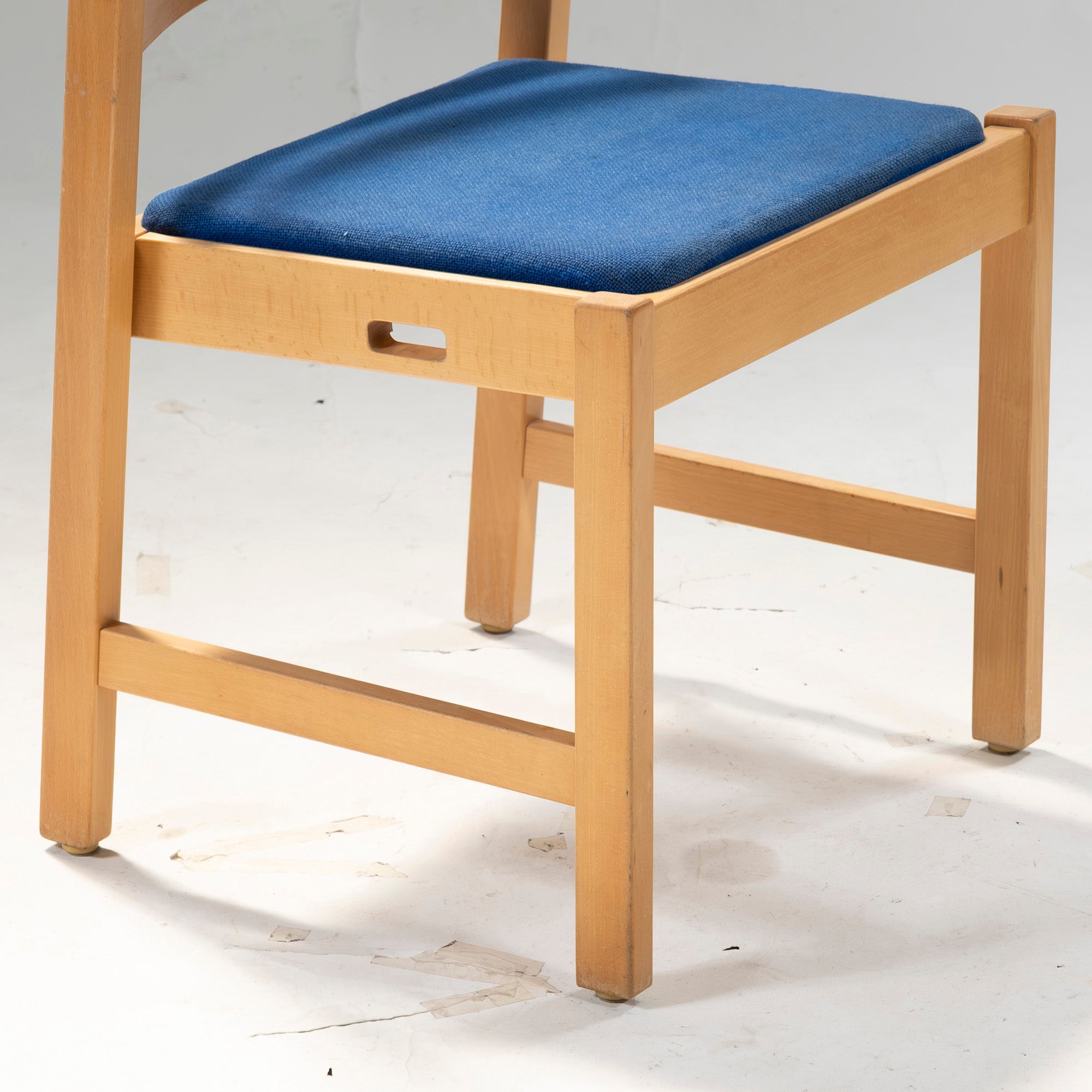 Dining chair Fredericia model 885 Beech wood (1) Hans J. Wegner Nordic vintage Denmark Rare Natural modern