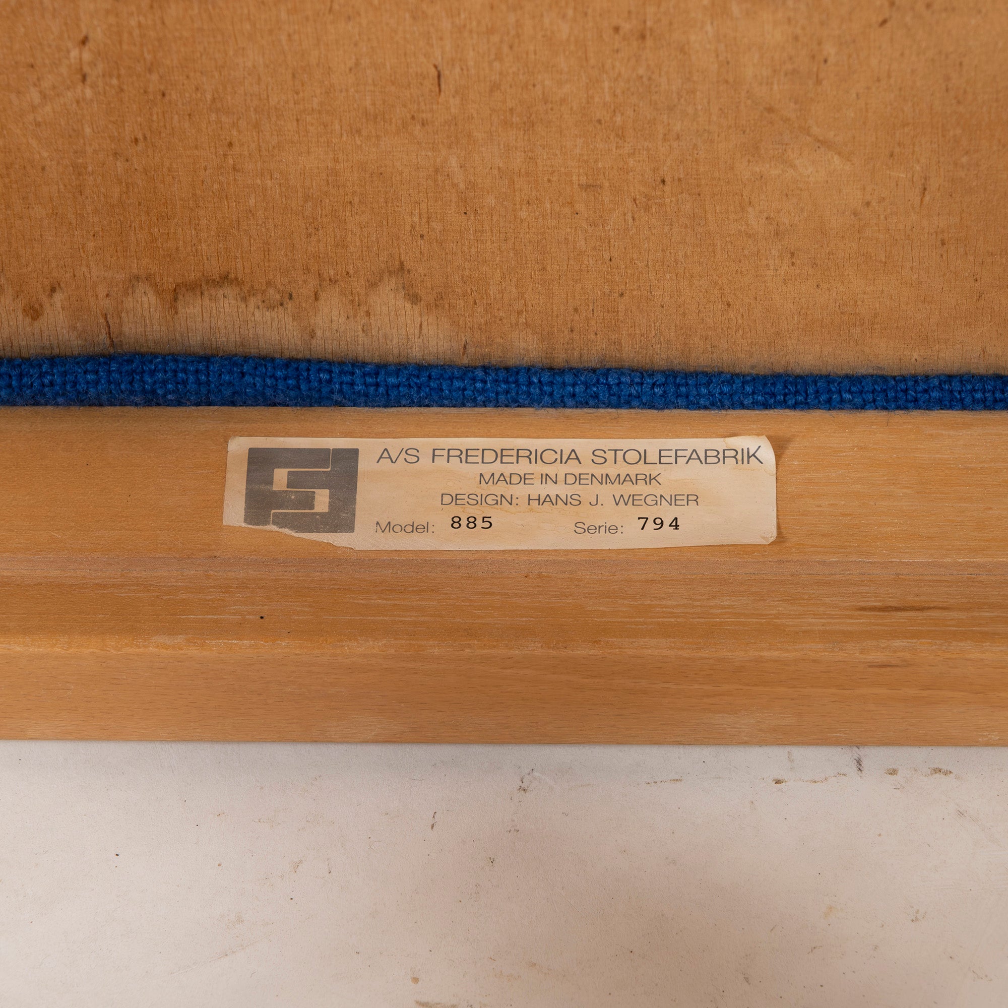 Dining chair Fredericia model 885 Beech wood (1) Hans J. Wegner Nordic vintage Denmark Rare Natural modern