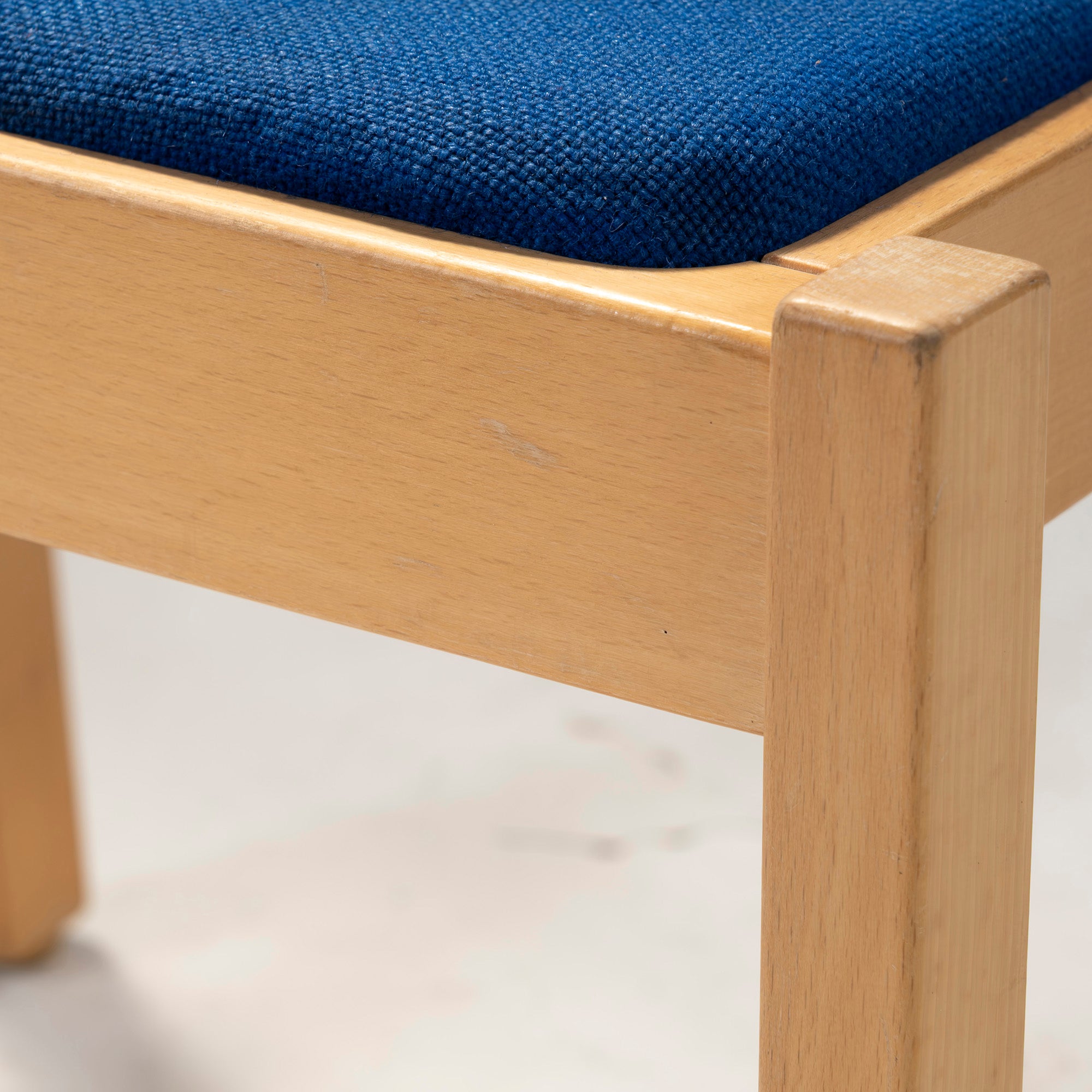 Dining chair Fredericia model 885 Beech wood (2) Hans J. Wegner Nordic vintage Denmark Rare Natural modern
