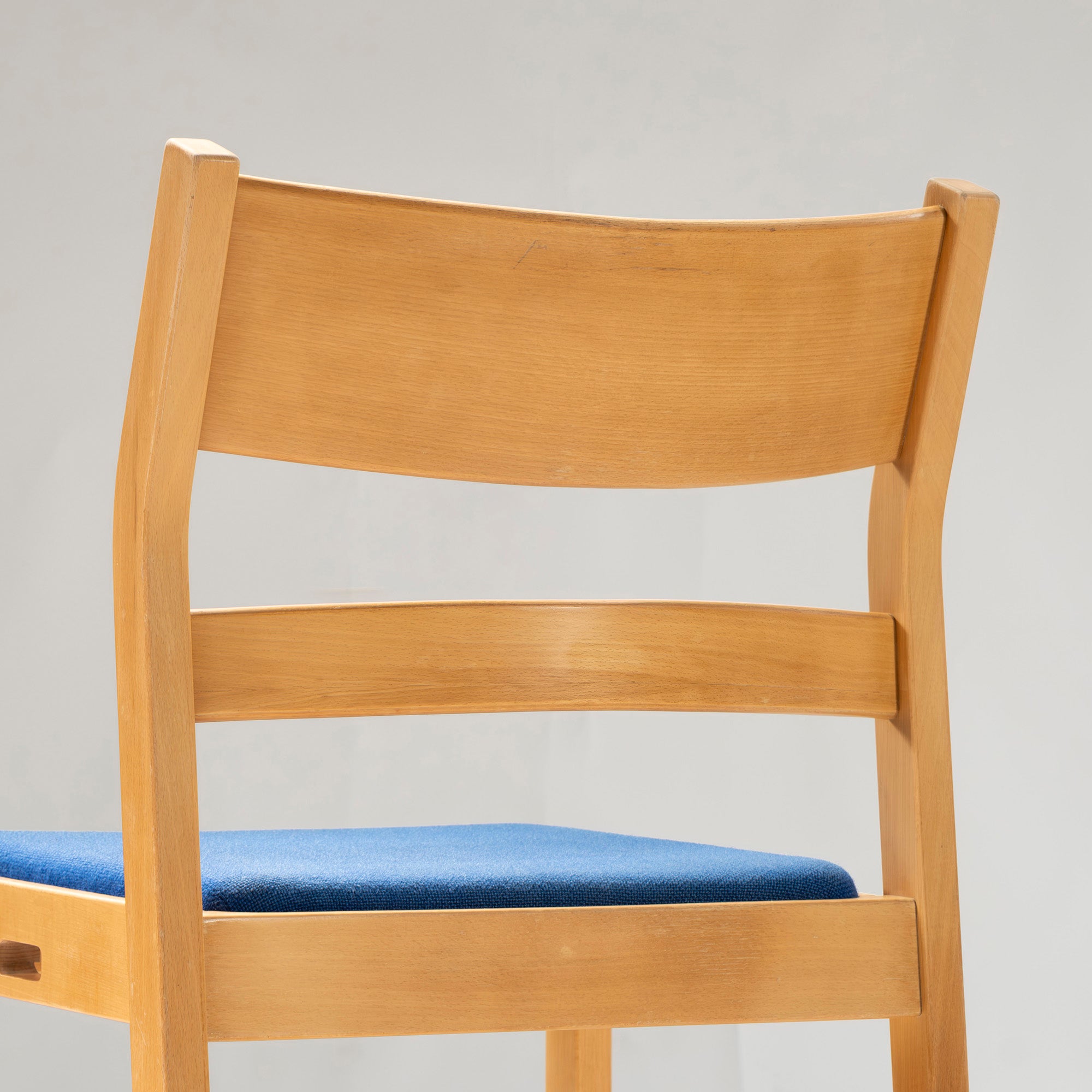 Dining chair Fredericia model 885 Beech wood (2) Hans J. Wegner Nordic vintage Denmark Rare Natural modern