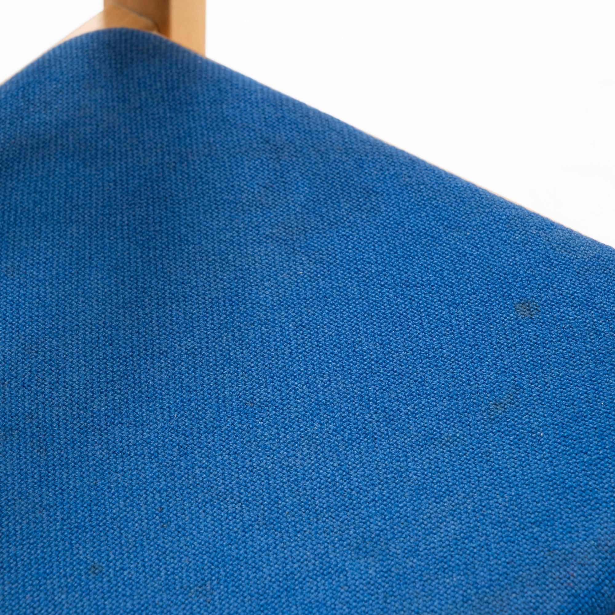 Dining chair Fredericia model 885 Beech wood (3) Hans J. Wegner Nordic vintage Denmark Rare Natural modern