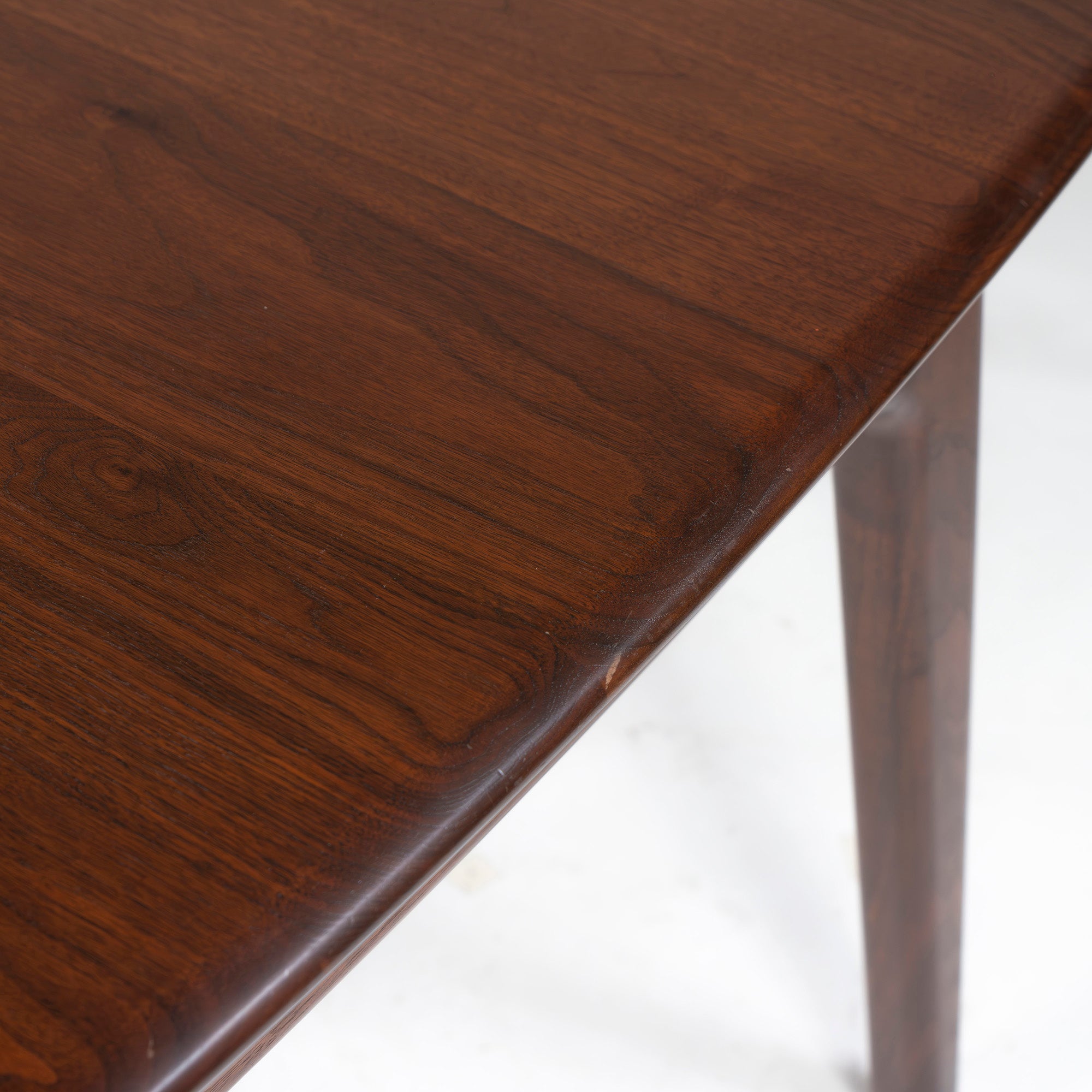 Dining table Kiritsumi Mokko Nordi w130 Walnut Solid wood Natural modern Scandinavian design Dining table IDC Otsuka