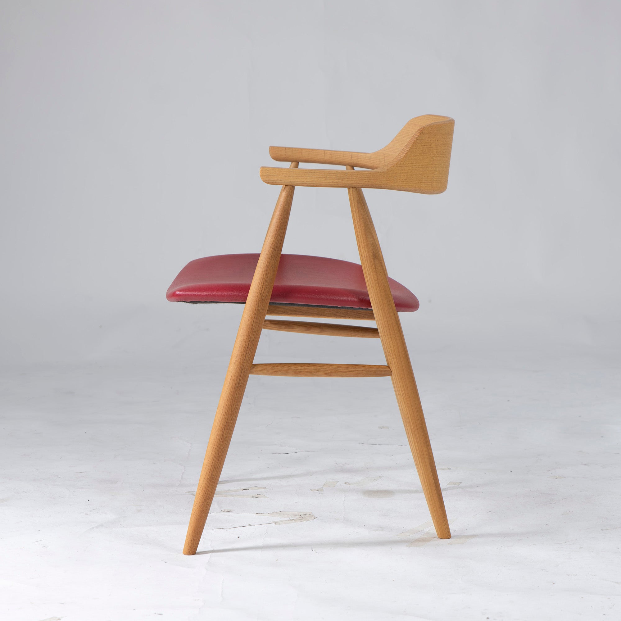 Dining chair Kashiwa Mokko EDC81 Half arm chair Oak wood PU leather (2) Oak wood Solid wood Discontinued Natural Nordic Japanese modern Hida