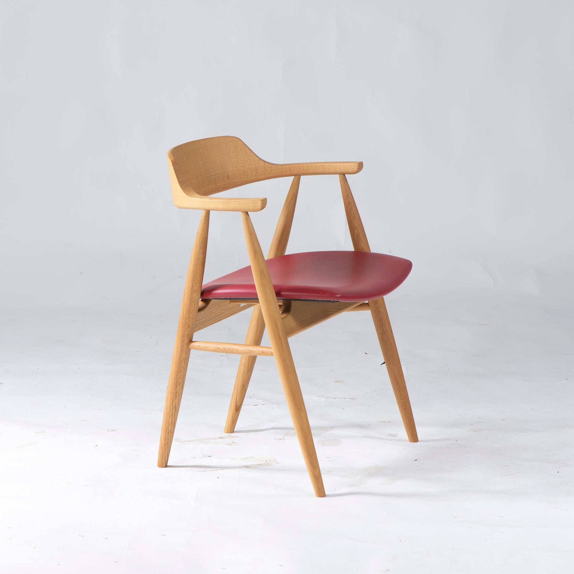 Dining chair Kashiwa Mokko EDC81 Half arm chair Oak wood PU leather (2) Oak wood Solid wood Discontinued Natural Nordic Japanese modern Hida
