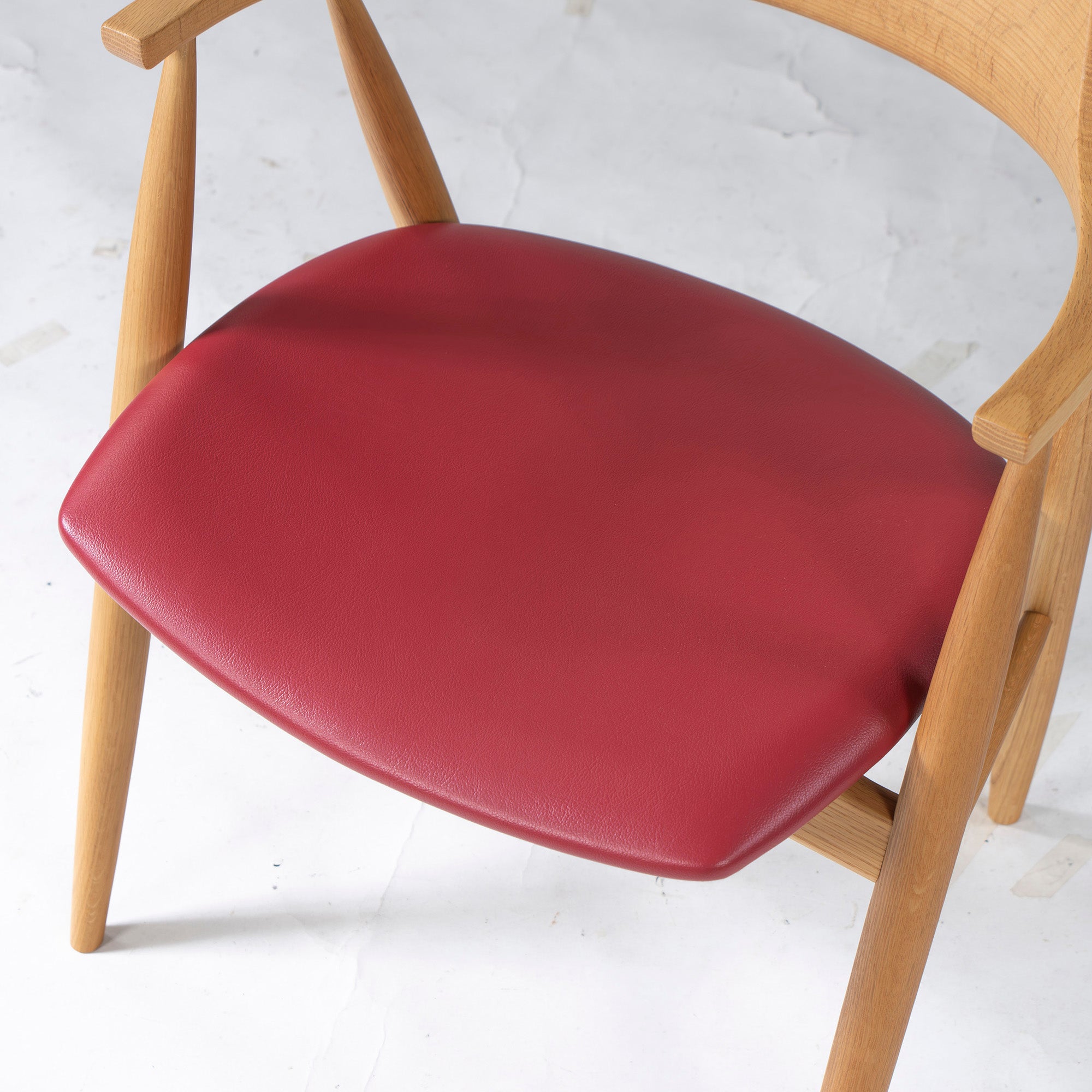 Dining chair Kashiwa Mokko EDC81 Half arm chair Oak wood PU leather (2) Oak wood Solid wood Discontinued Natural Nordic Japanese modern Hida