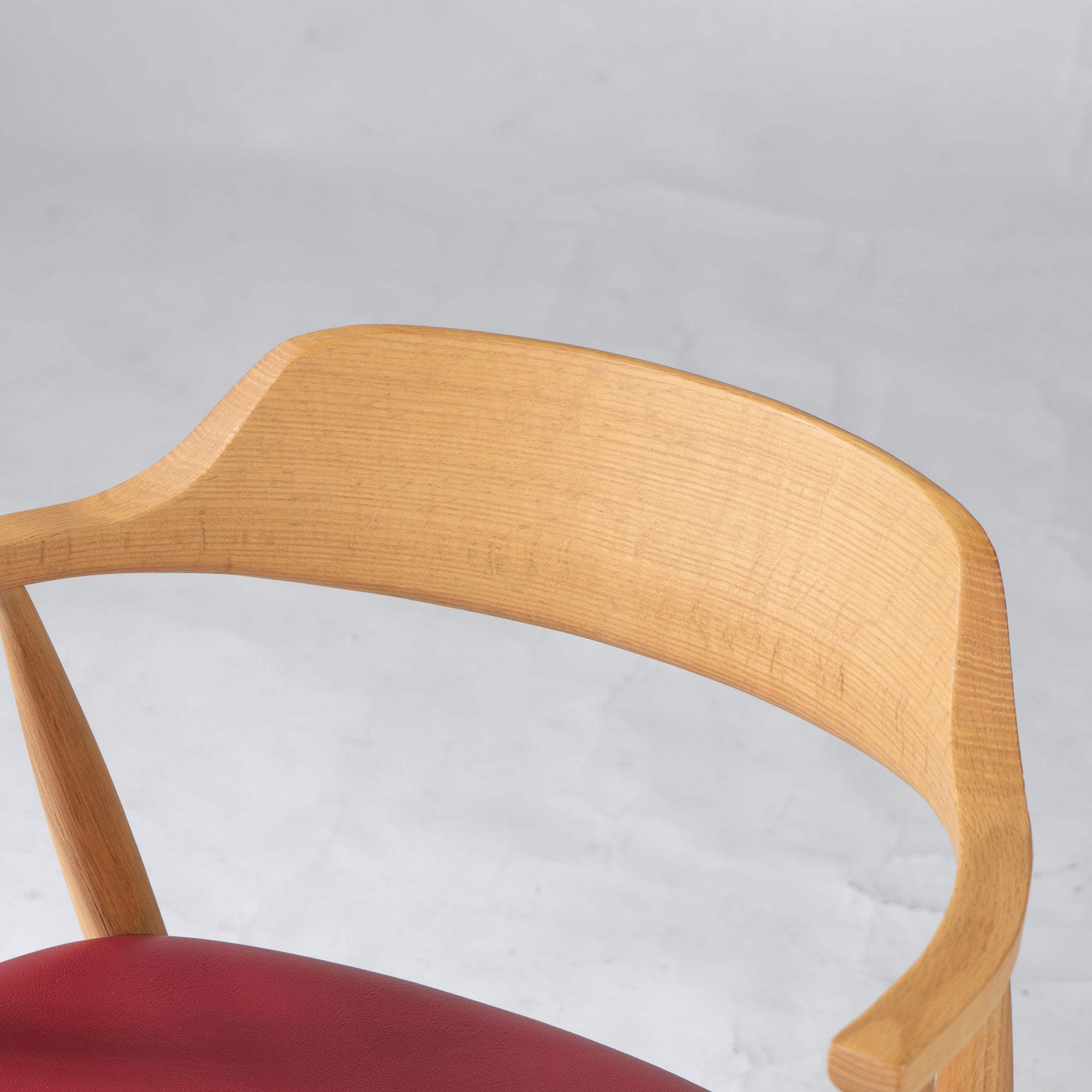 Dining chair Kashiwa Mokko EDC81 Half arm chair Oak wood PU leather (2) Oak wood Solid wood Discontinued Natural Nordic Japanese modern Hida